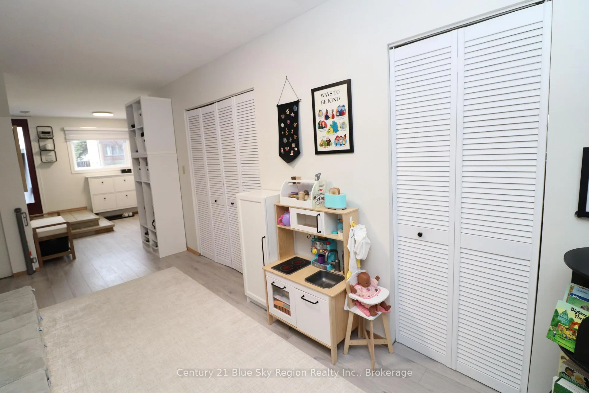 Photo 10 of 631 Bromley Avenue, North Bay, Widdifield — HOMEH