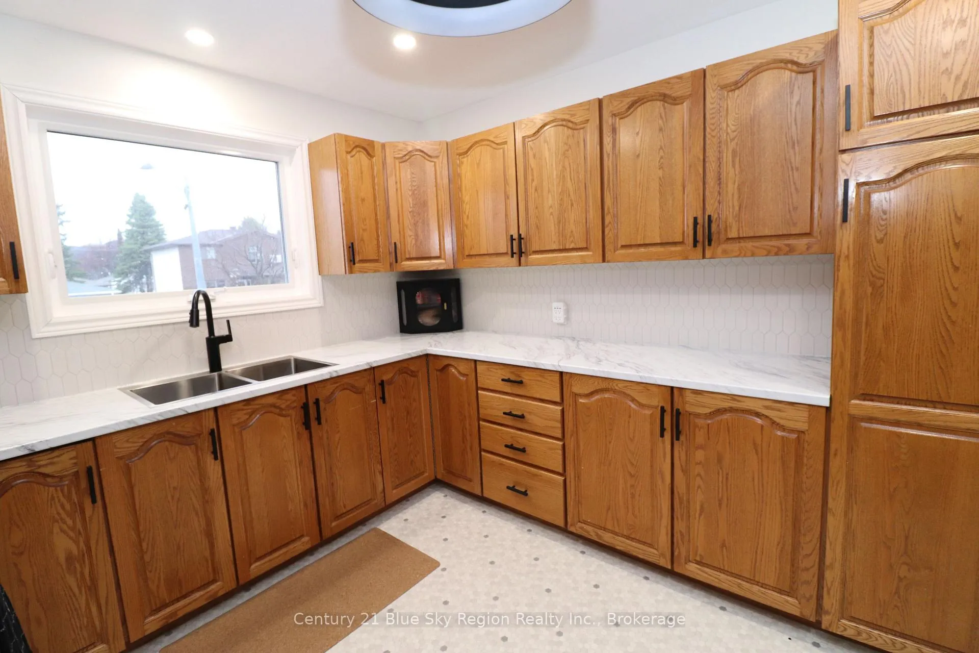 Photo 25 of 631 Bromley Avenue, North Bay, Widdifield — HOMEH
