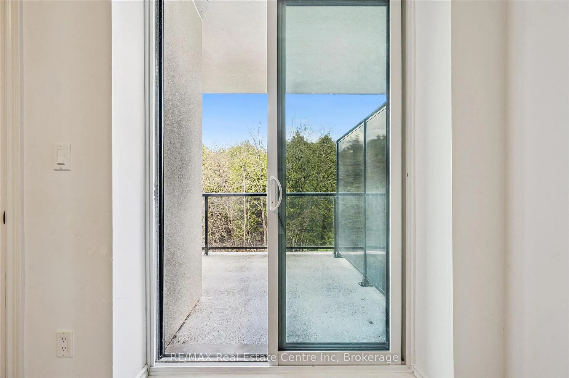 Photo 12 of Unit 110, 1284 Gordon Street, Guelph, Kortright East — HOMEH