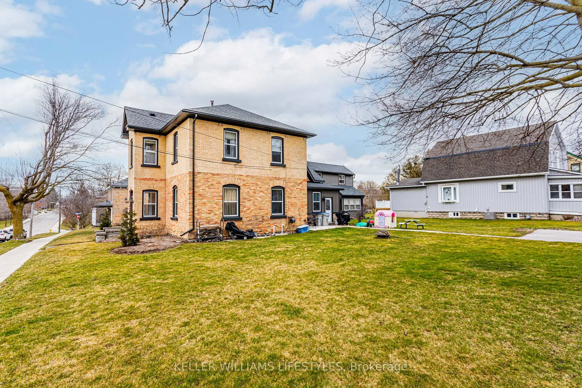 Photo 5 of 63 St. Andrew Street, West Perth, Mitchell — HOMEH