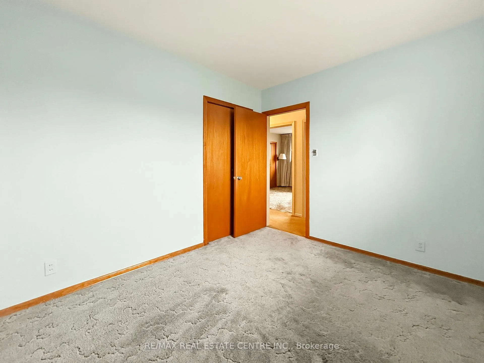 Photo 24 of 8 Powburn Place, Etobicoke, Willowridge-Martingrove-Richview — HOMEH