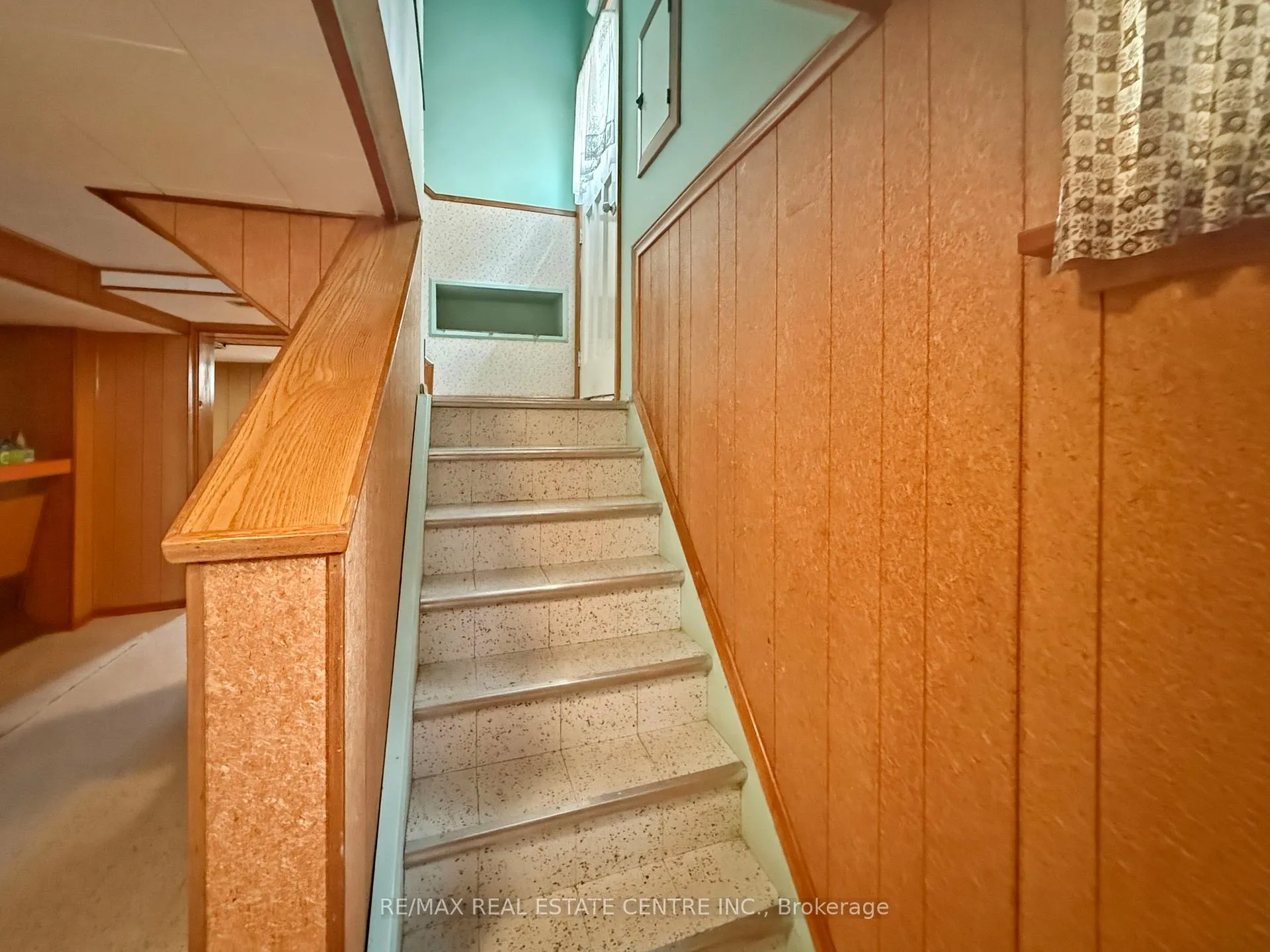 Photo 27 of 8 Powburn Place, Etobicoke, Willowridge-Martingrove-Richview — HOMEH