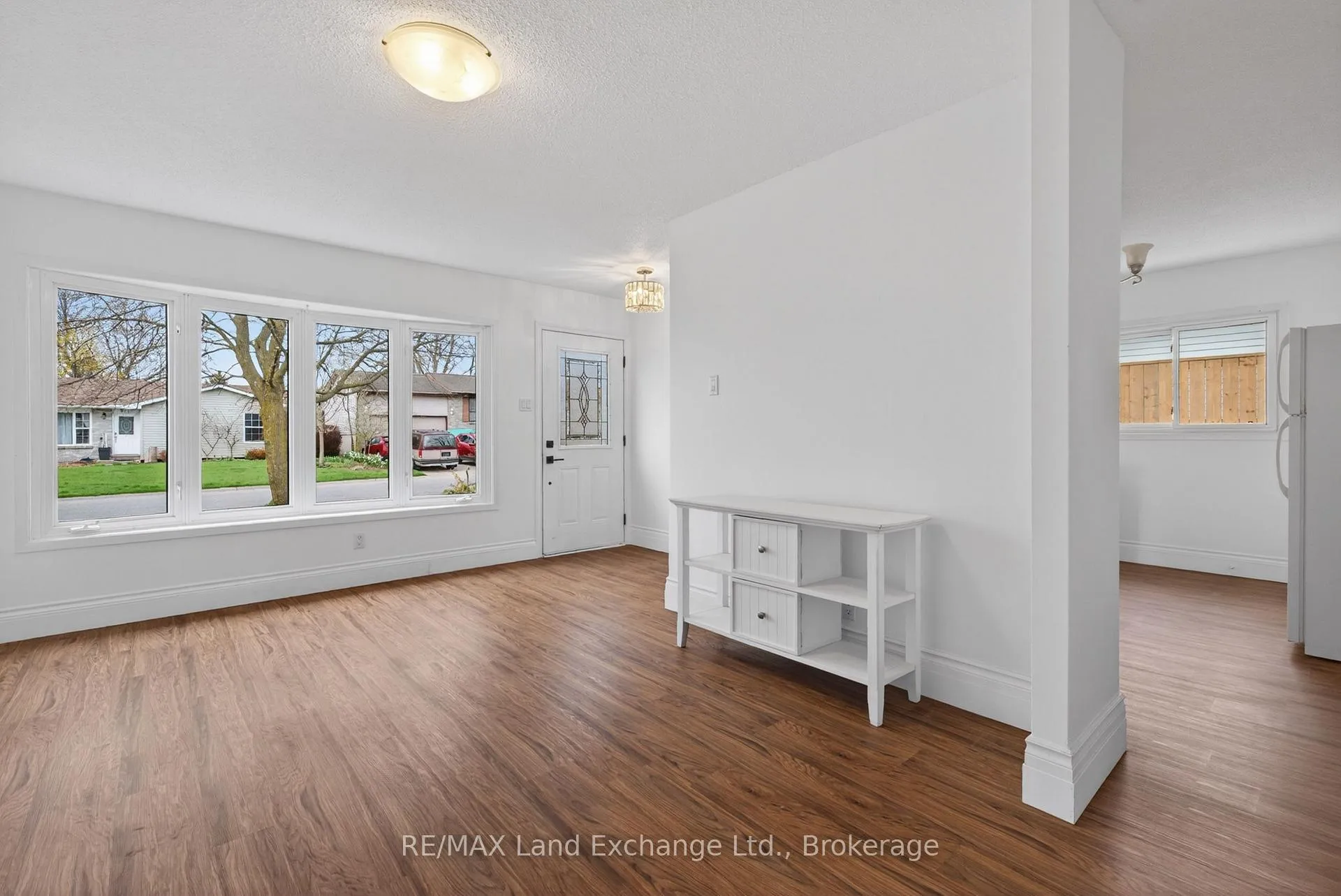 Photo 8 of 824 Andrew Malcolm Drive, Kincardine — HOMEH