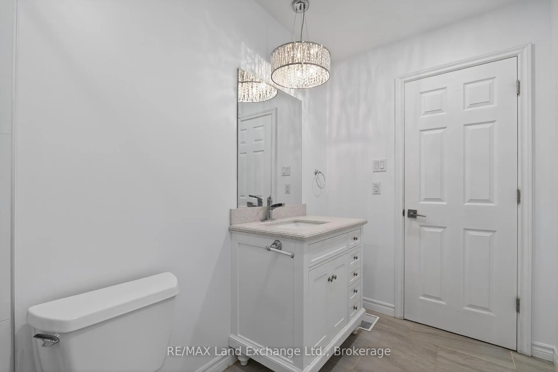Photo 13 of 824 Andrew Malcolm Drive, Kincardine — HOMEH