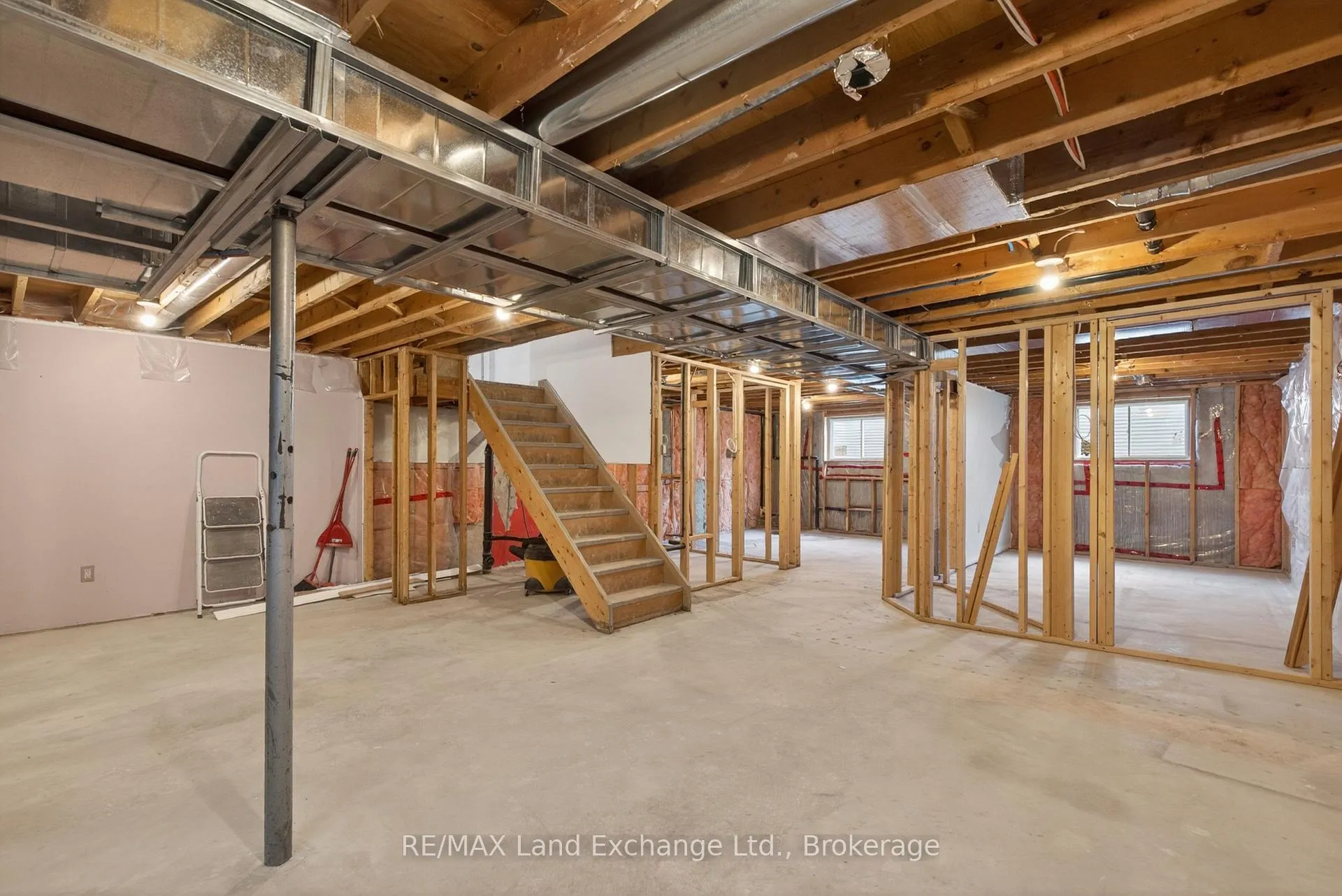 Photo 18 of 824 Andrew Malcolm Drive, Kincardine — HOMEH