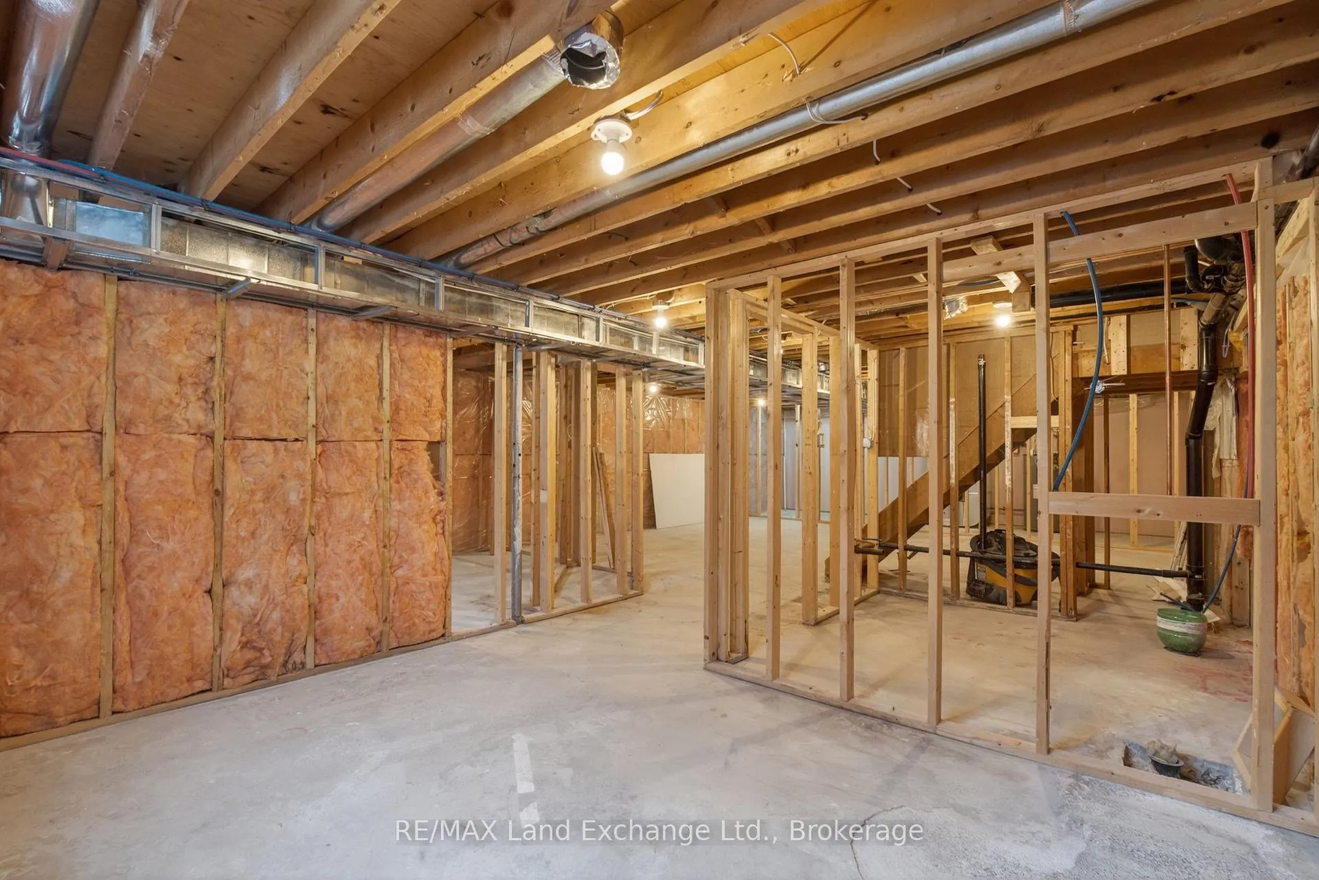 Photo 22 of 824 Andrew Malcolm Drive, Kincardine — HOMEH