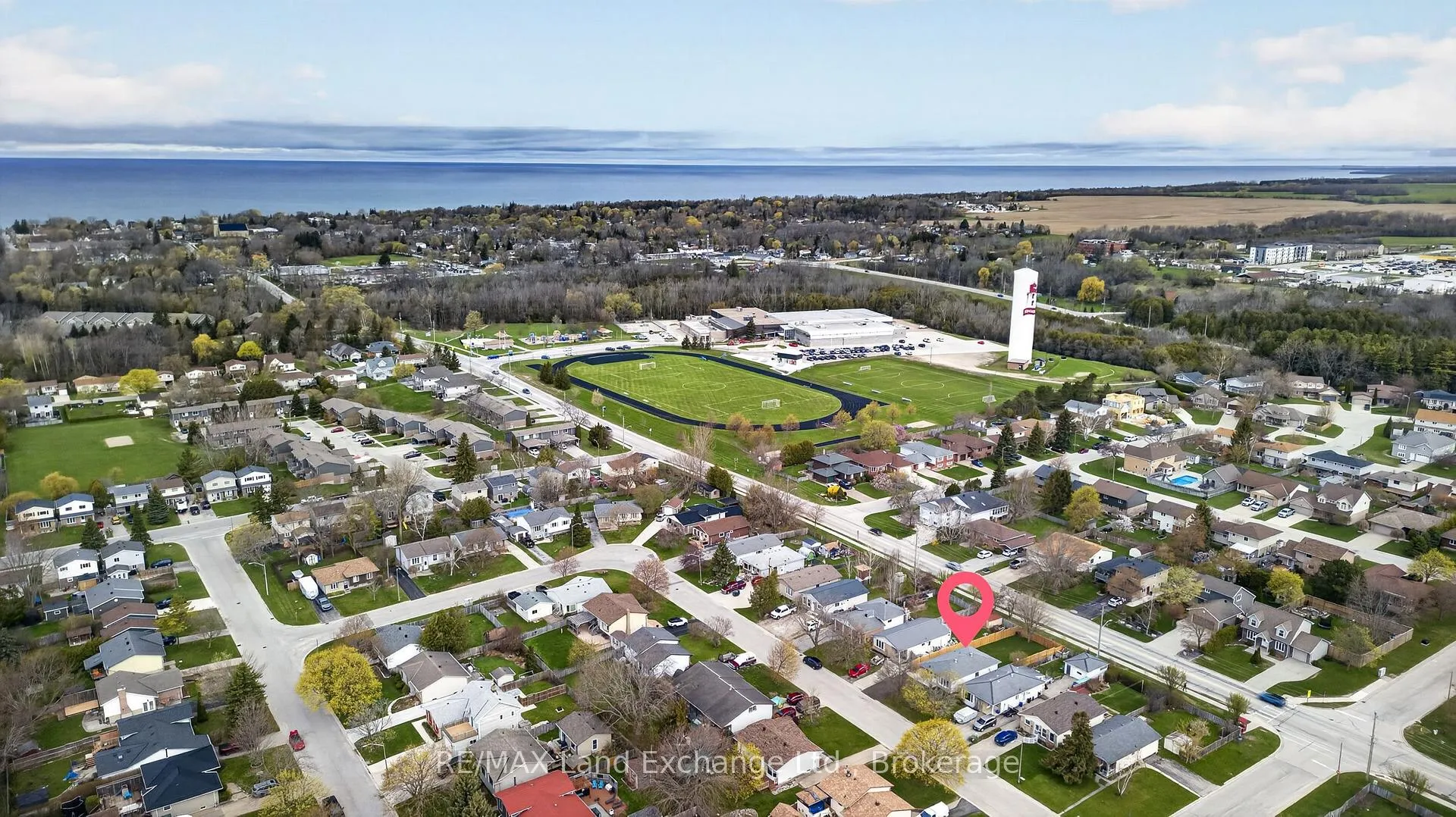 Photo 32 of 824 Andrew Malcolm Drive, Kincardine — HOMEH