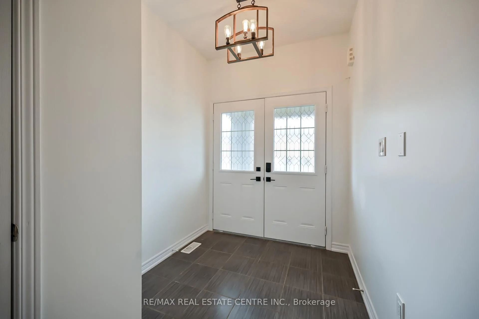 Photo 20 of 226 Lormont Boulevard, Hamilton, Stoney Creek — HOMEH