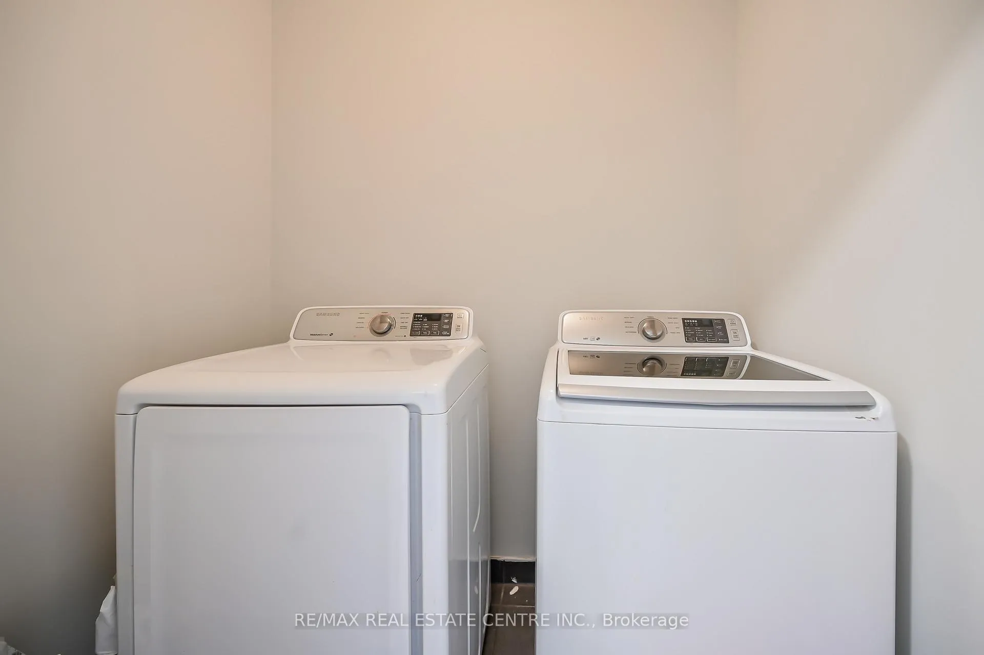 Photo 34 of 226 Lormont Boulevard, Hamilton, Stoney Creek — HOMEH