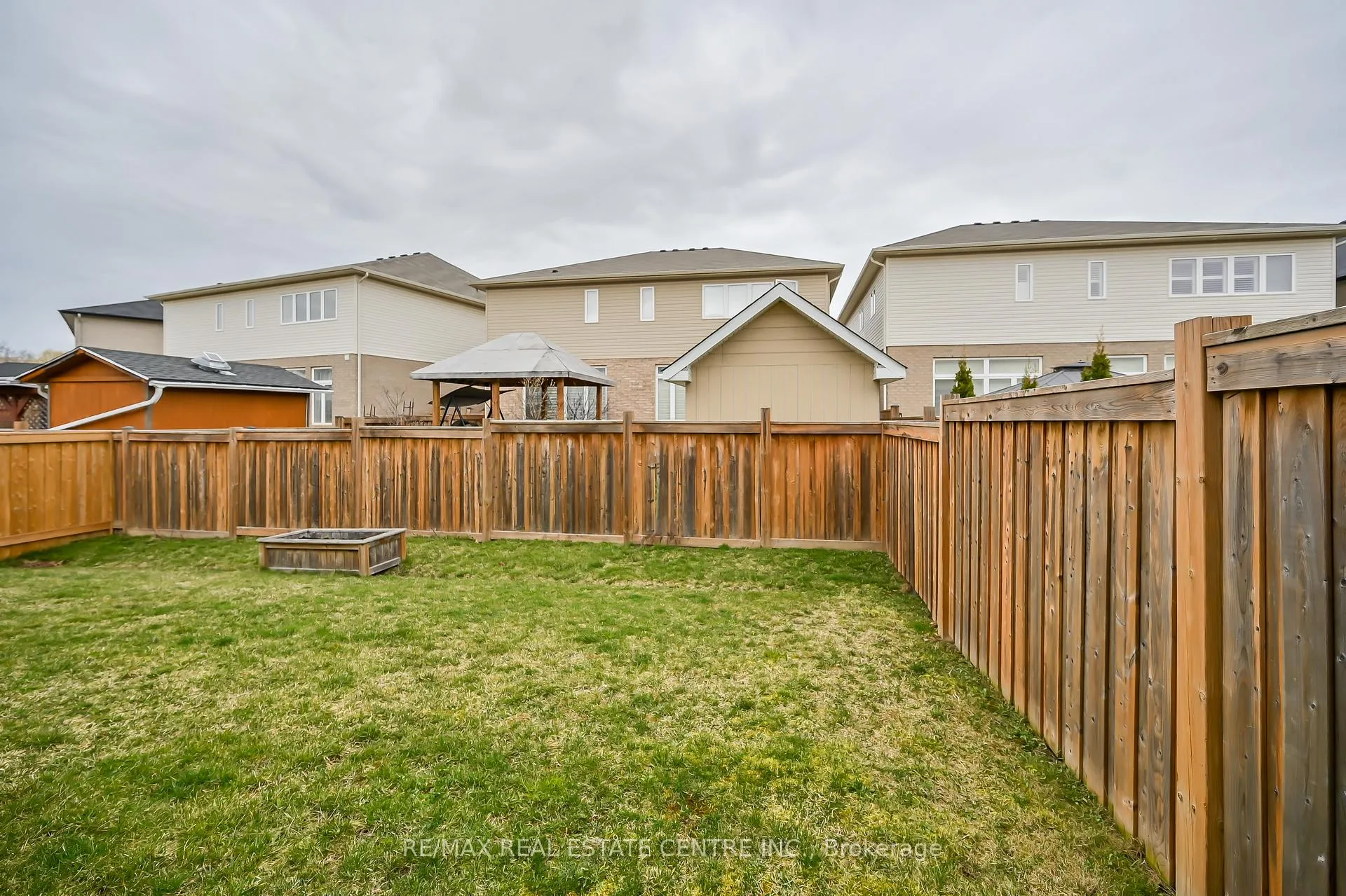 Photo 35 of 226 Lormont Boulevard, Hamilton, Stoney Creek — HOMEH