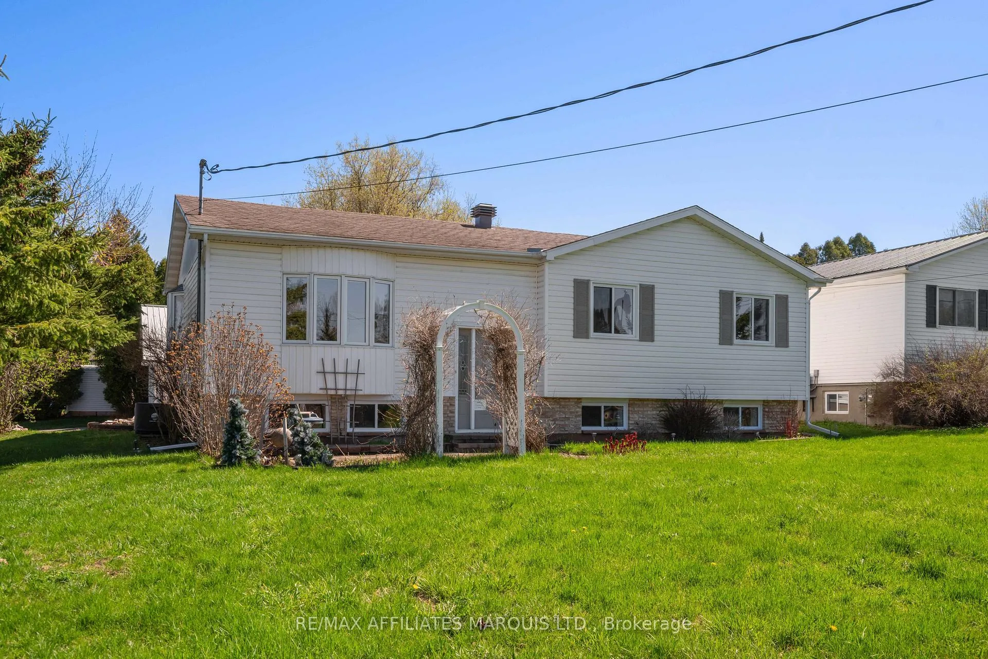 Photo 2 of 3497 Bruce Street, South Stormont, South Stormont (Cornwall) Twp — HOMEH