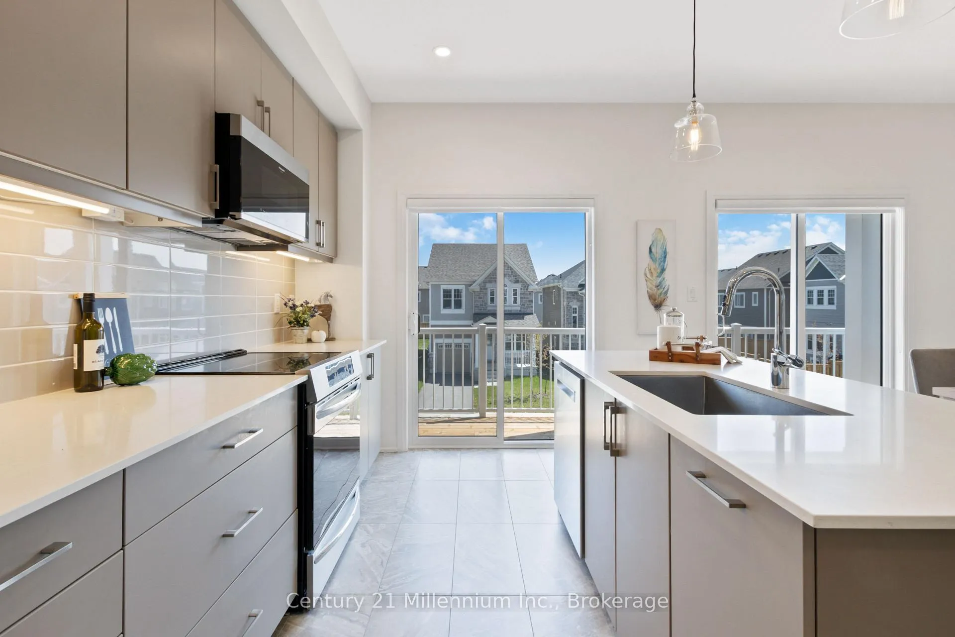 Photo 12 of 5 Dunes Drive, Wasaga Beach — HOMEH