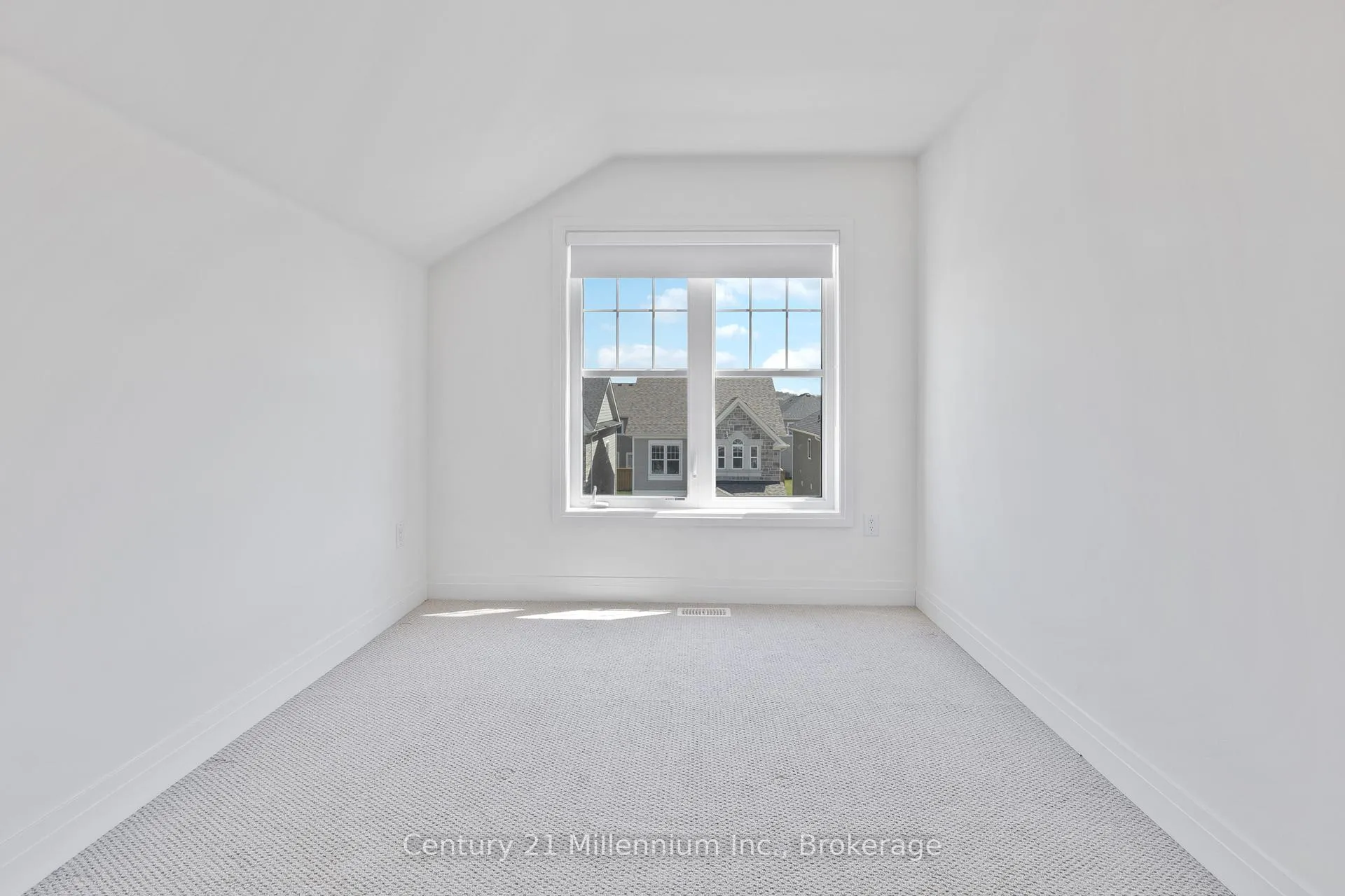 Photo 35 of 5 Dunes Drive, Wasaga Beach — HOMEH