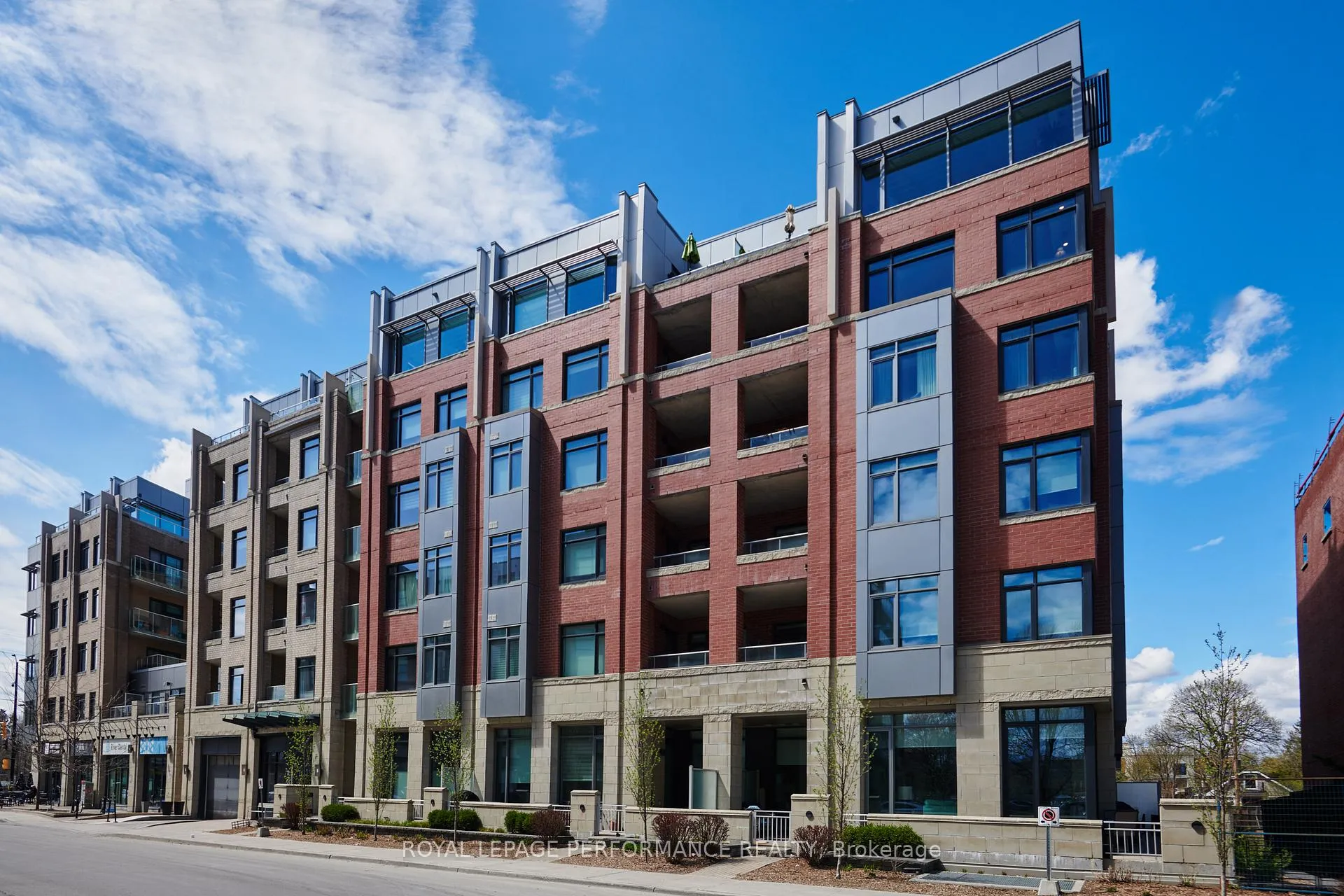 Front of Unit 507, 11 Oblats Avenue