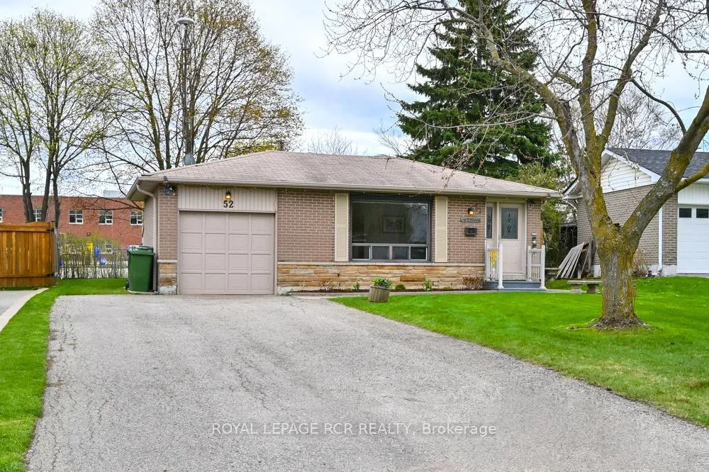 Photo 2 of 52 Ellwood Drive E, Caledon, Bolton East — HOMEH