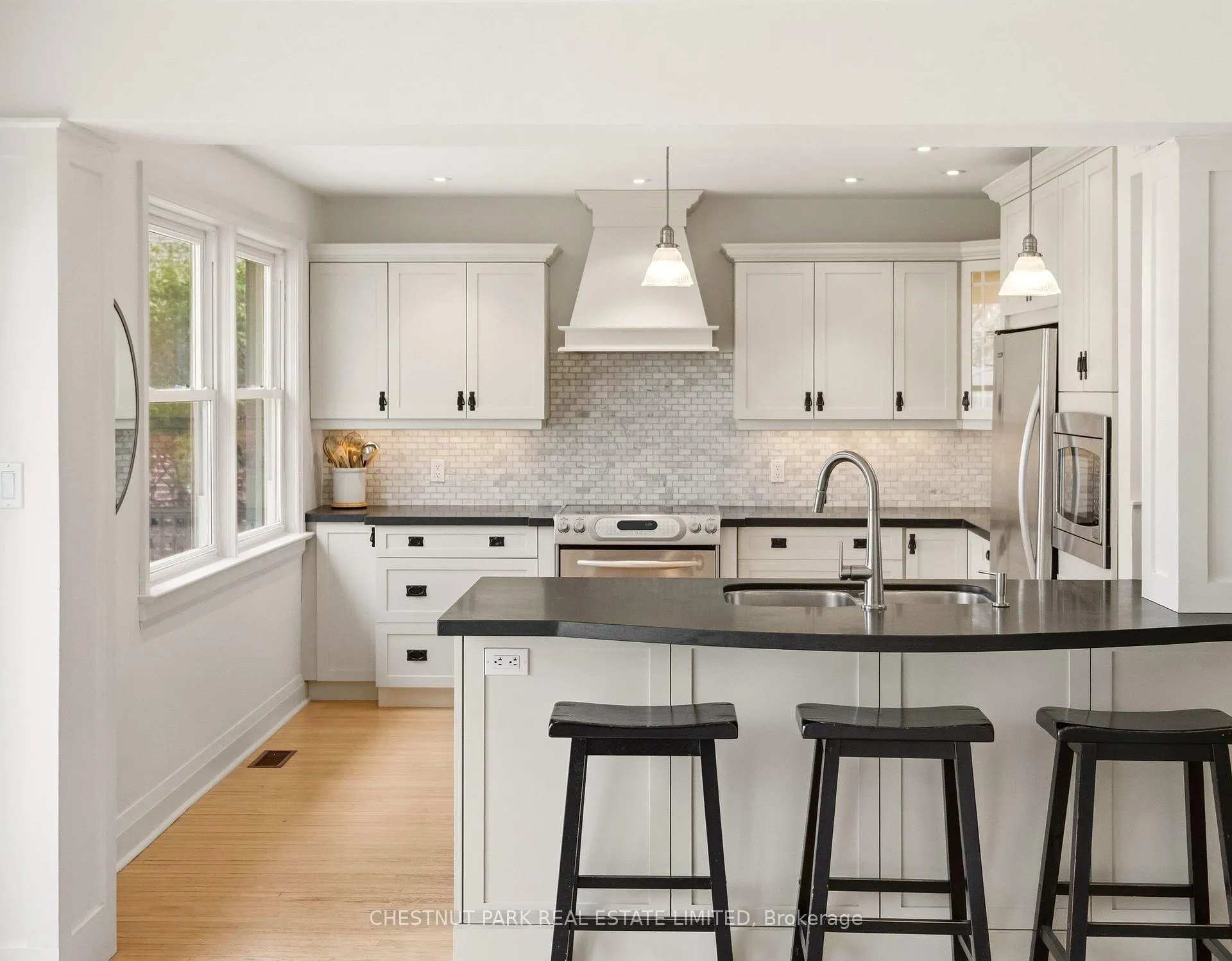Photo 10 of 2137 Deyncourt Drive, Burlington, Brant — HOMEH