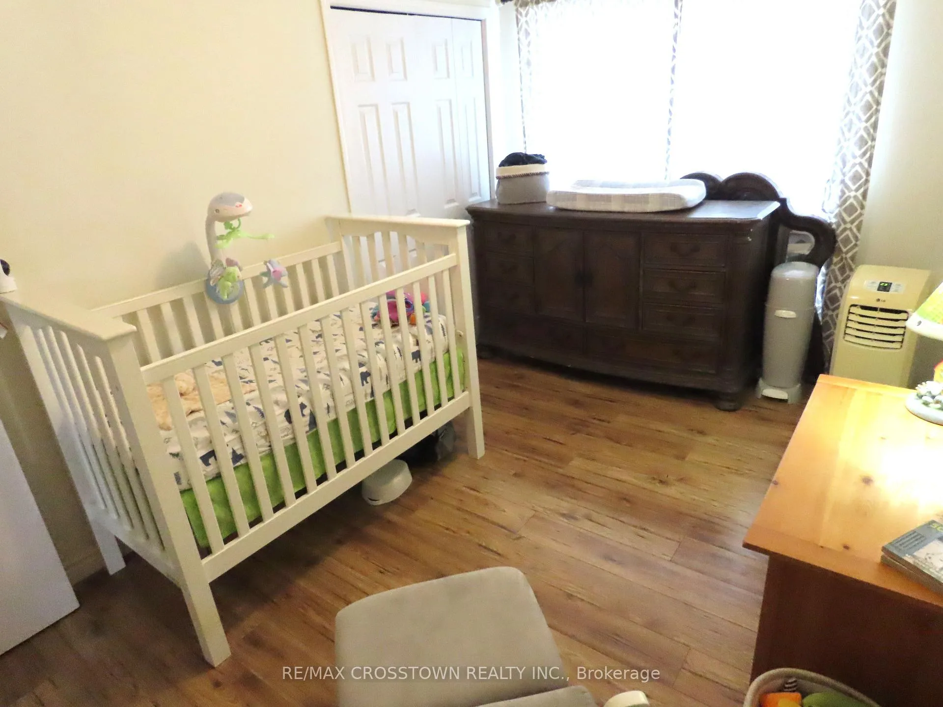 Photo 16 of 4716 Penetanguishene Road, Springwater, Hillsdale — HOMEH