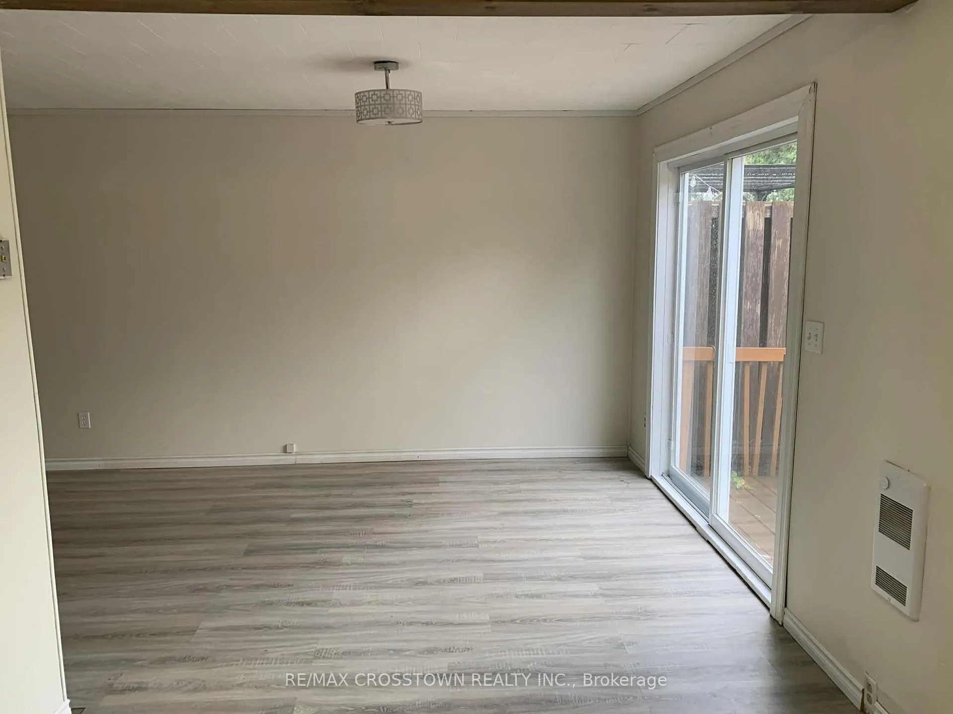 Photo 20 of 4716 Penetanguishene Road, Springwater, Hillsdale — HOMEH