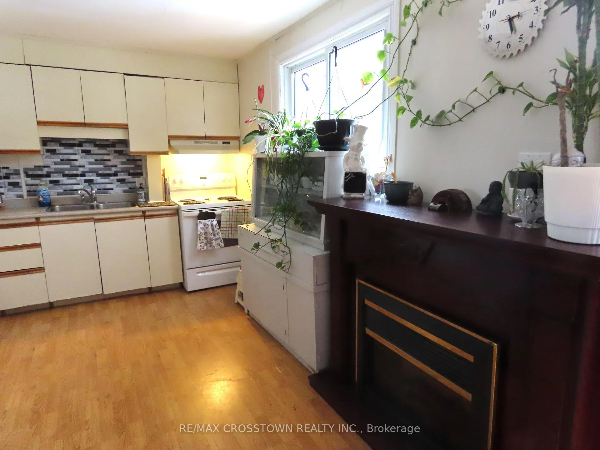 Photo 26 of 4716 Penetanguishene Road, Springwater, Hillsdale — HOMEH