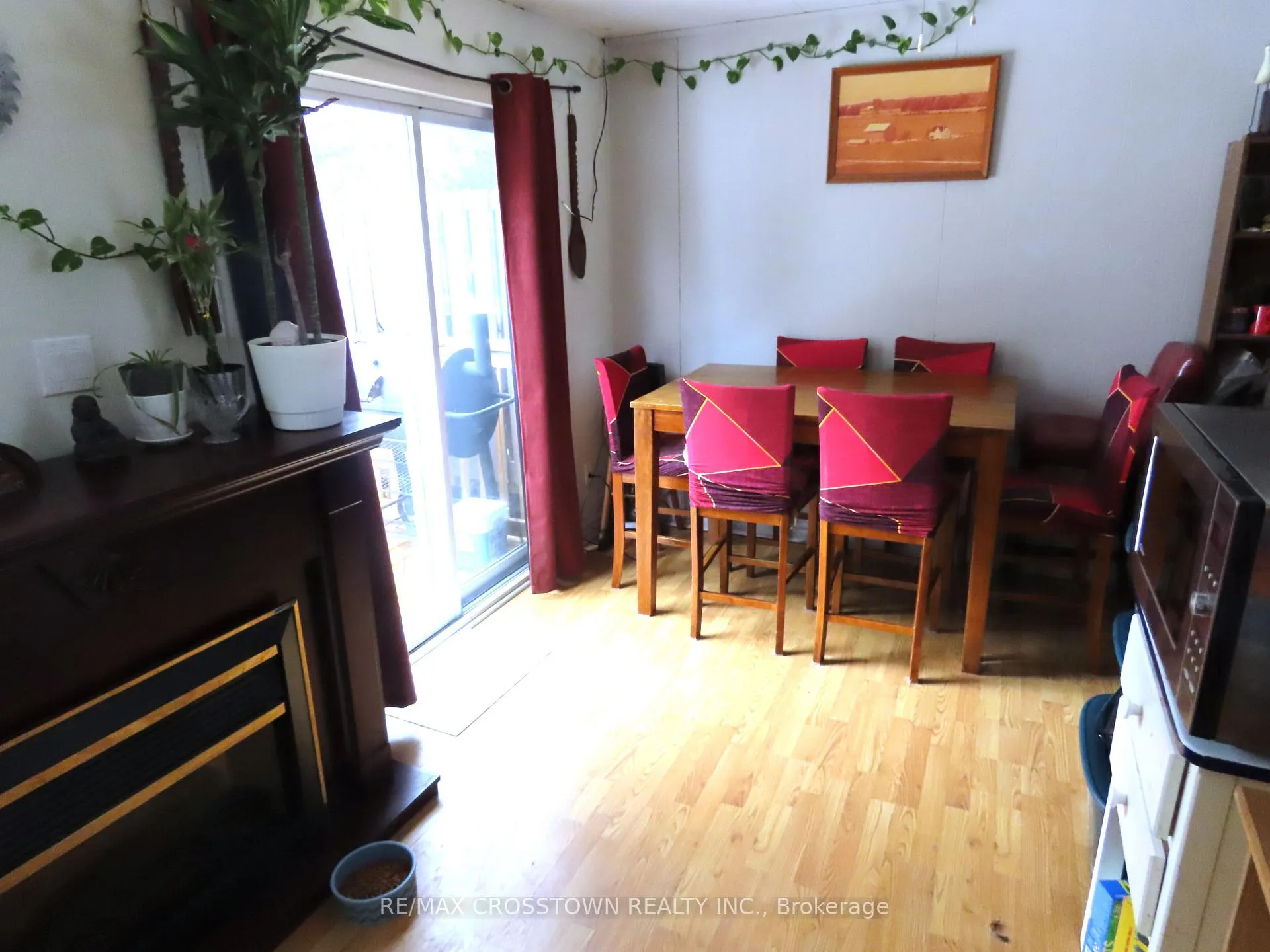 Photo 28 of 4716 Penetanguishene Road, Springwater, Hillsdale — HOMEH
