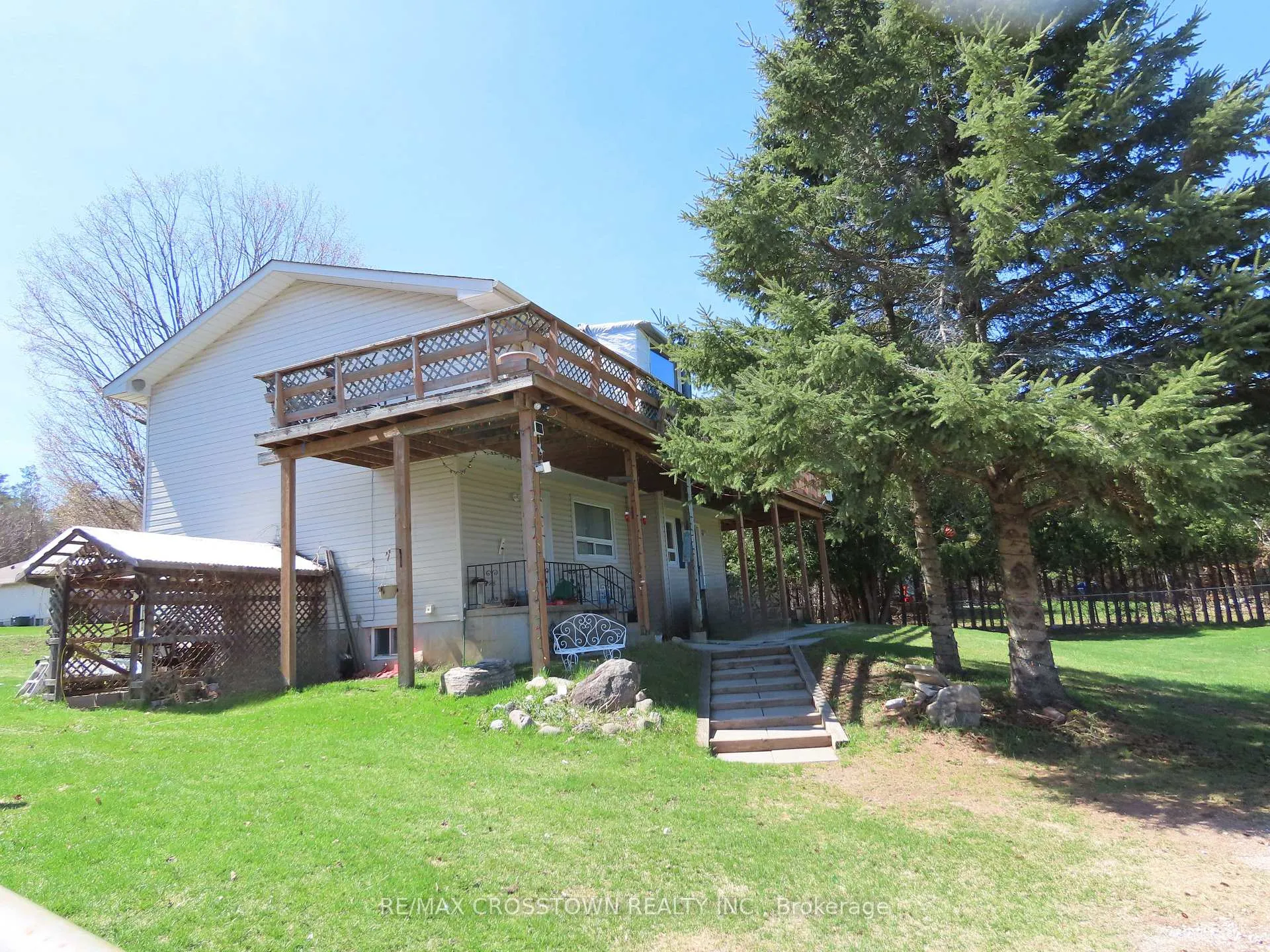 Photo 40 of 4716 Penetanguishene Road, Springwater, Hillsdale — HOMEH