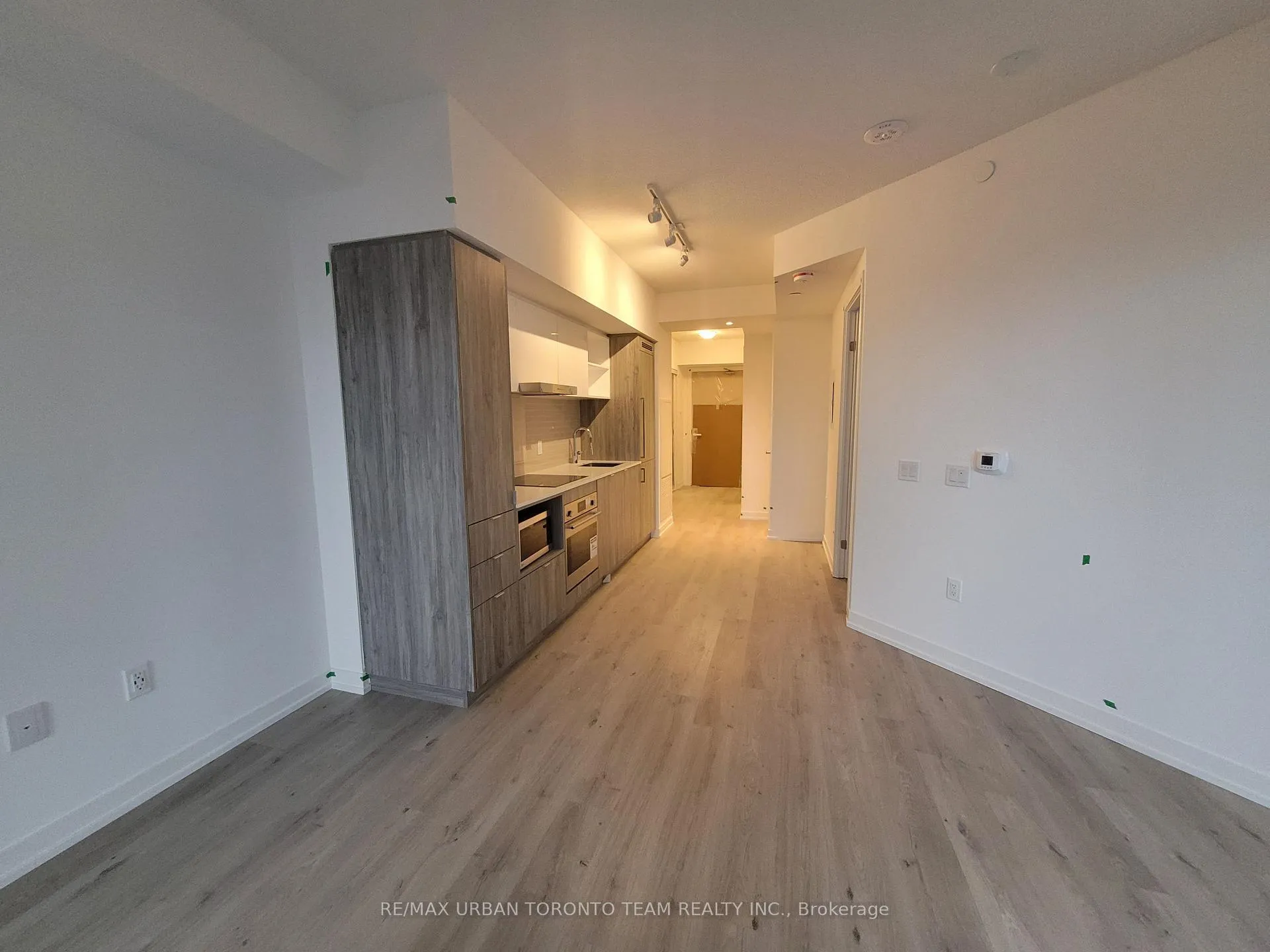 Photo 3 of Unit 1716, 138 Downes Street, Toronto, Waterfront Communities — HOMEH