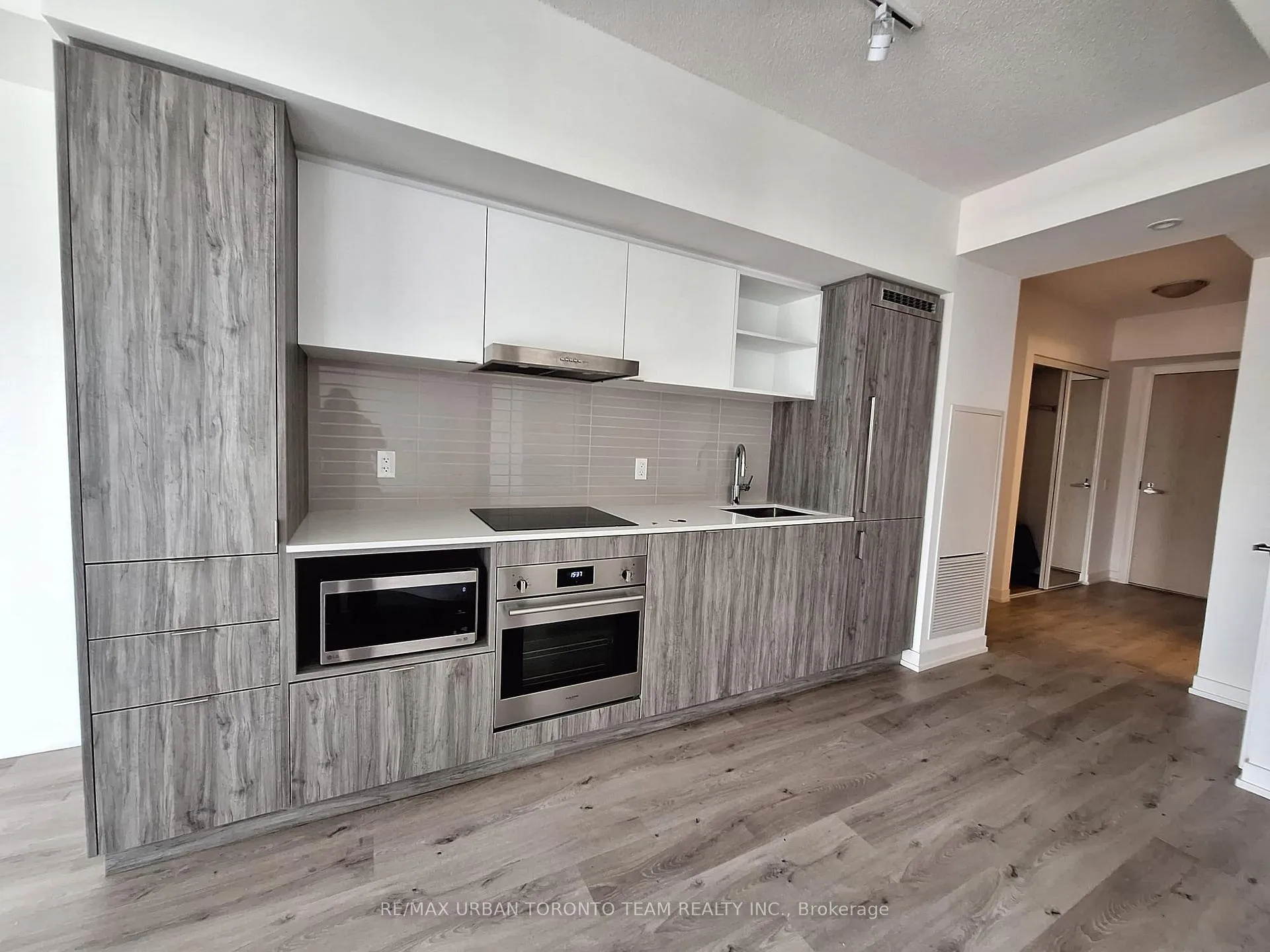 Photo 4 of Unit 1716, 138 Downes Street, Toronto, Waterfront Communities — HOMEH
