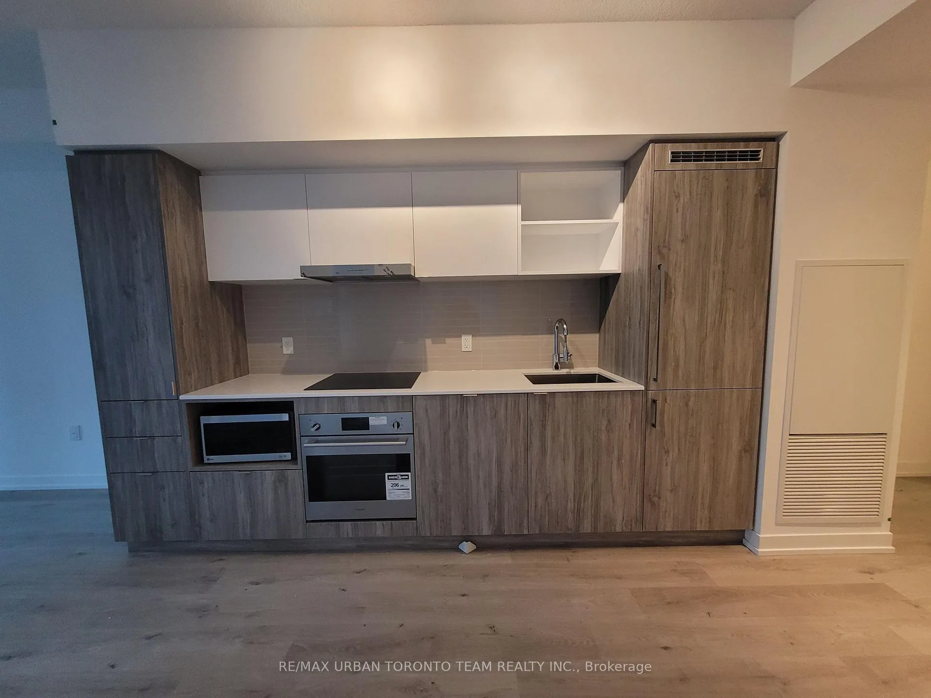 Photo 6 of Unit 1716, 138 Downes Street, Toronto, Waterfront Communities — HOMEH