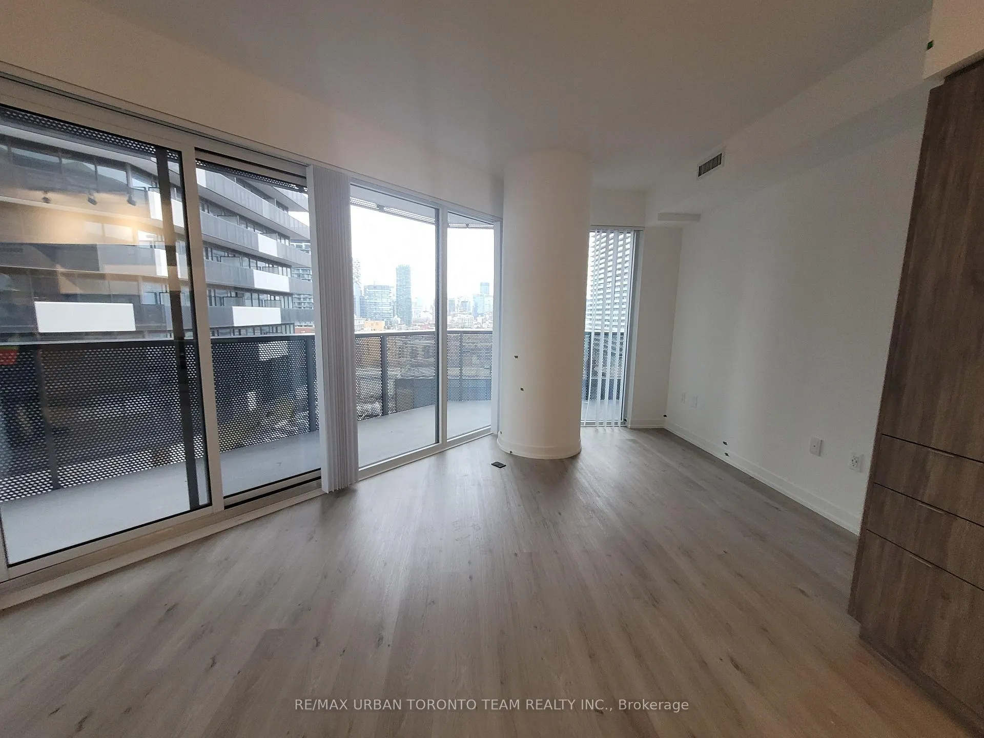 Photo 7 of Unit 1716, 138 Downes Street, Toronto, Waterfront Communities — HOMEH