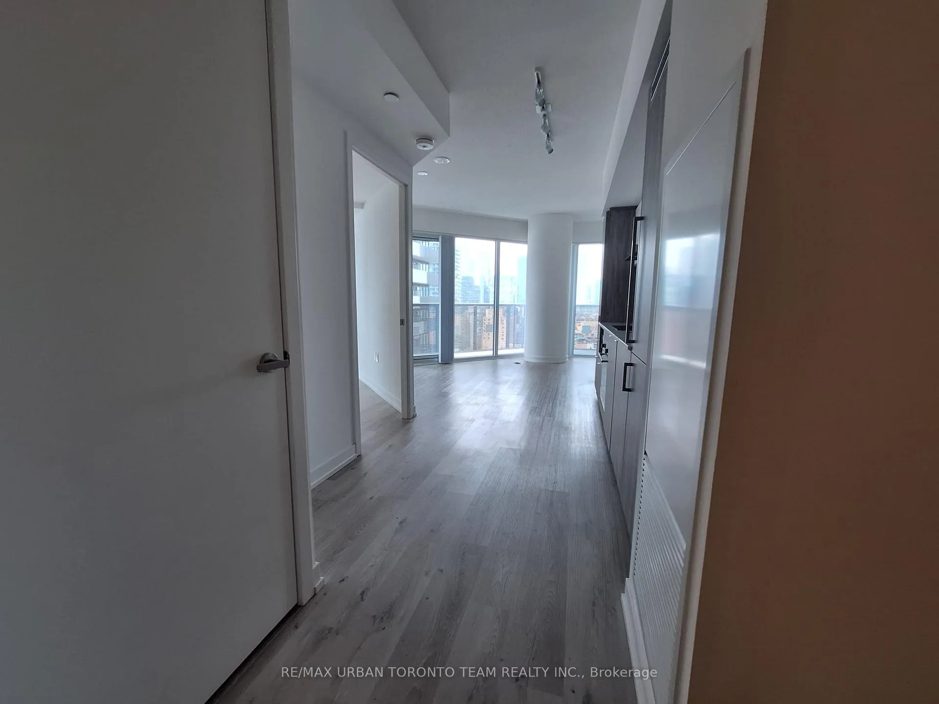 Photo 13 of Unit 1716, 138 Downes Street, Toronto, Waterfront Communities — HOMEH