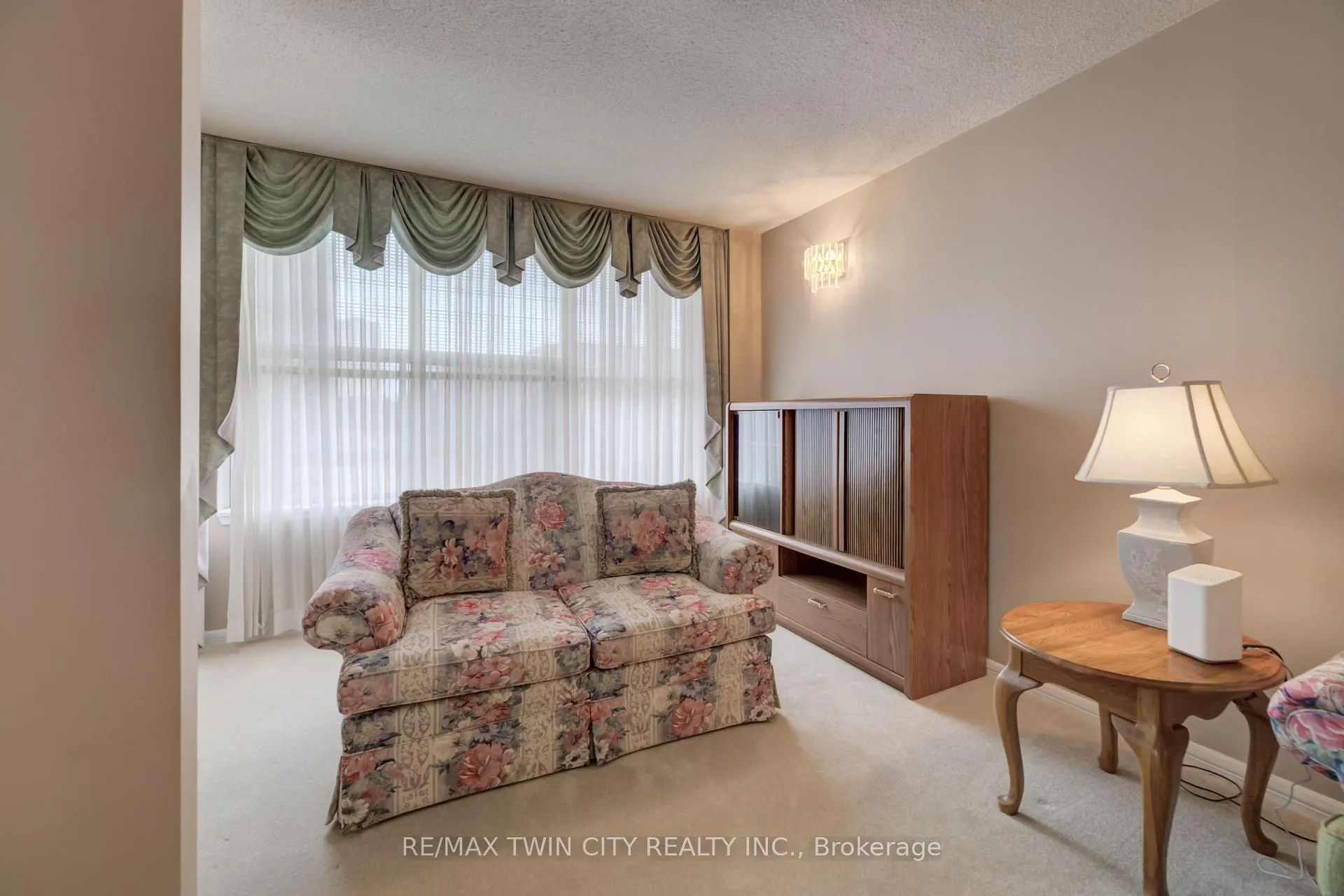 Photo 13 of Unit 405, 150 Queen Street S, Kitchener — HOMEH