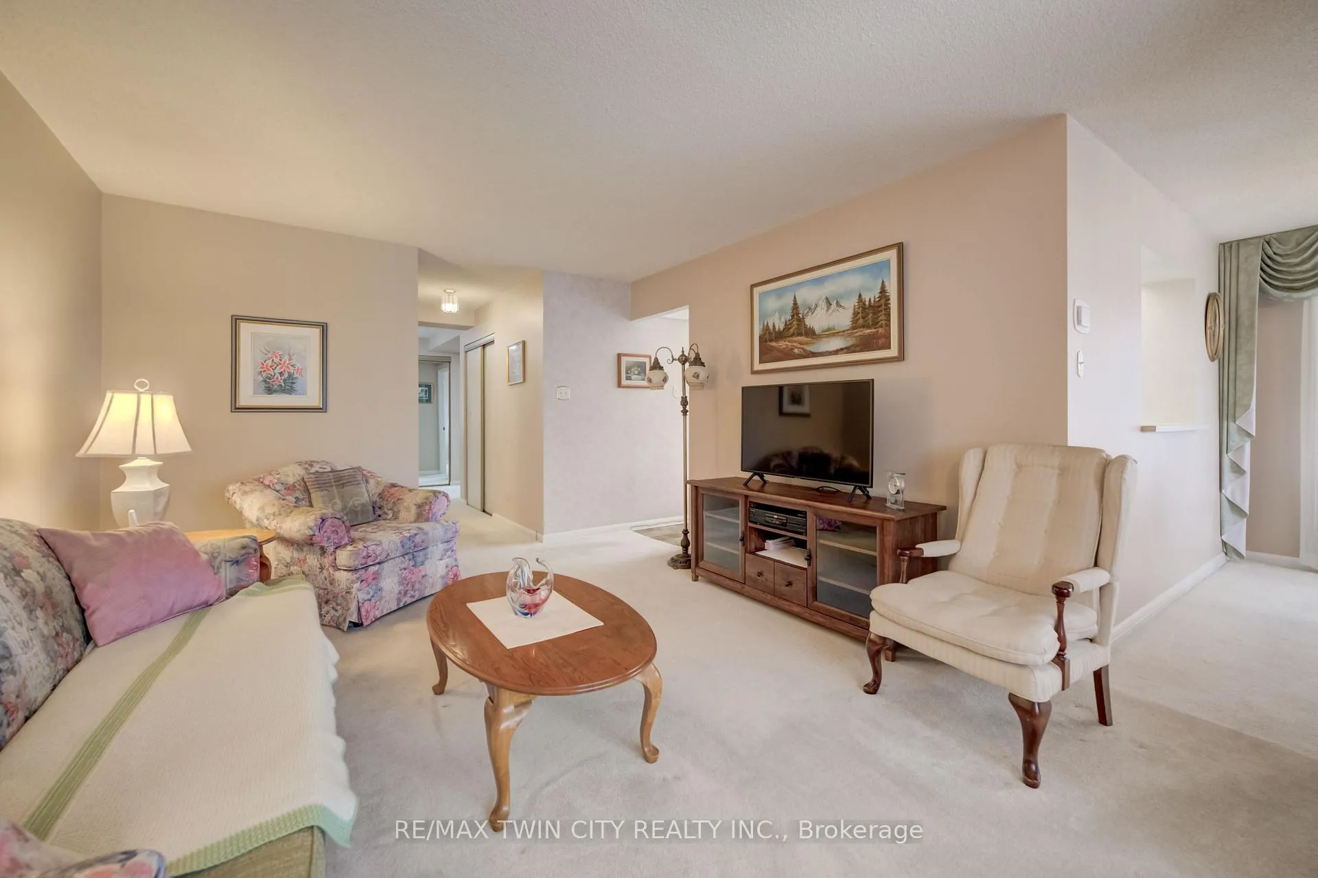 Photo 14 of Unit 405, 150 Queen Street S, Kitchener — HOMEH