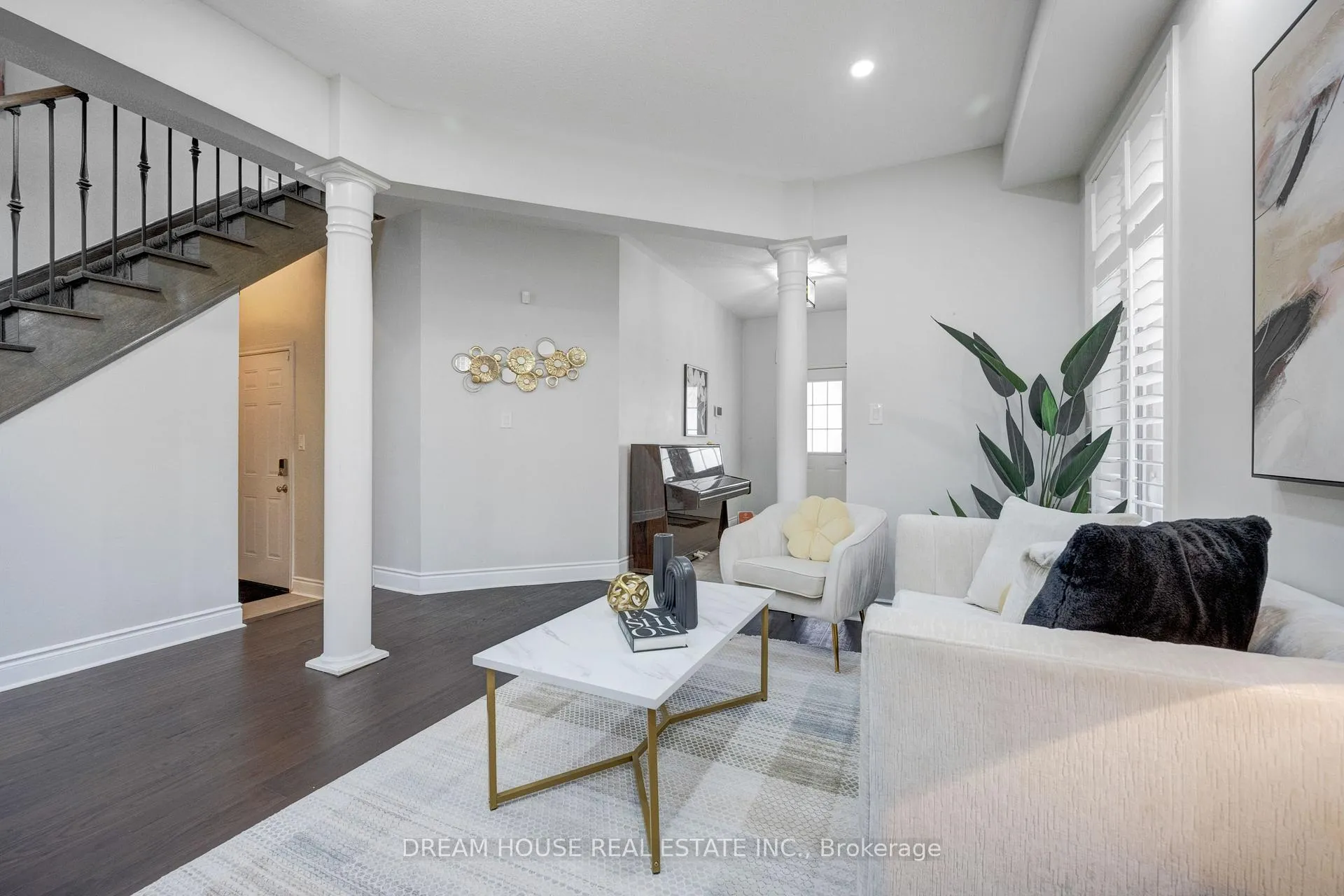 Photo 10 of 353 Michener Place, Milton, Harrison — HOMEH