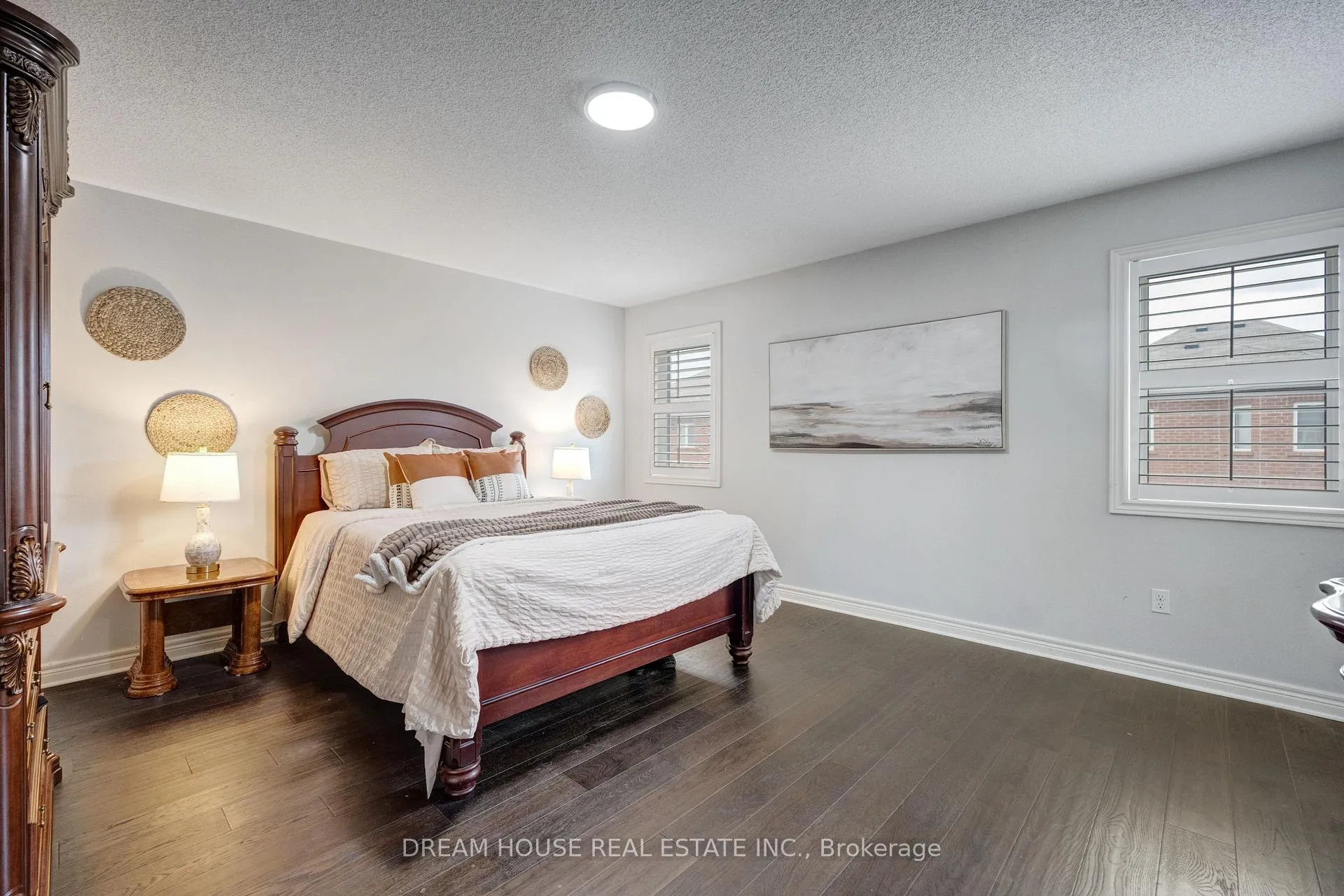 Photo 25 of 353 Michener Place, Milton, Harrison — HOMEH