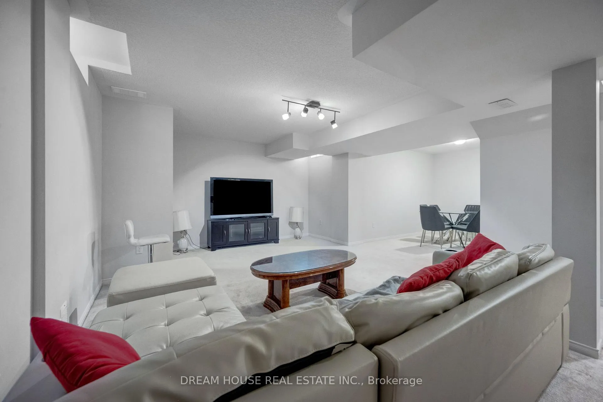 Photo 41 of 353 Michener Place, Milton, Harrison — HOMEH