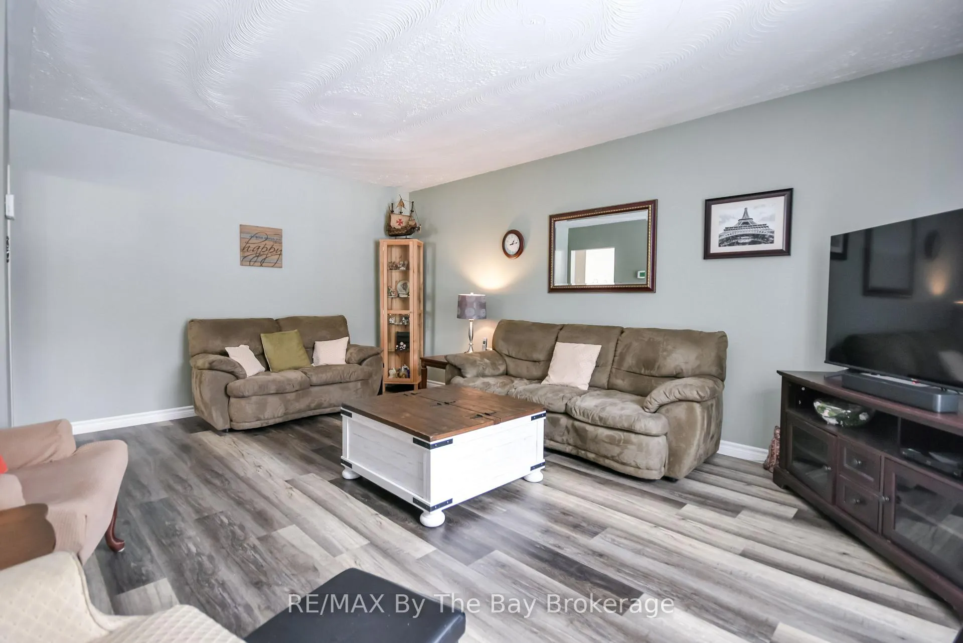 Photo 13 of 464 William Street, Midland — HOMEH