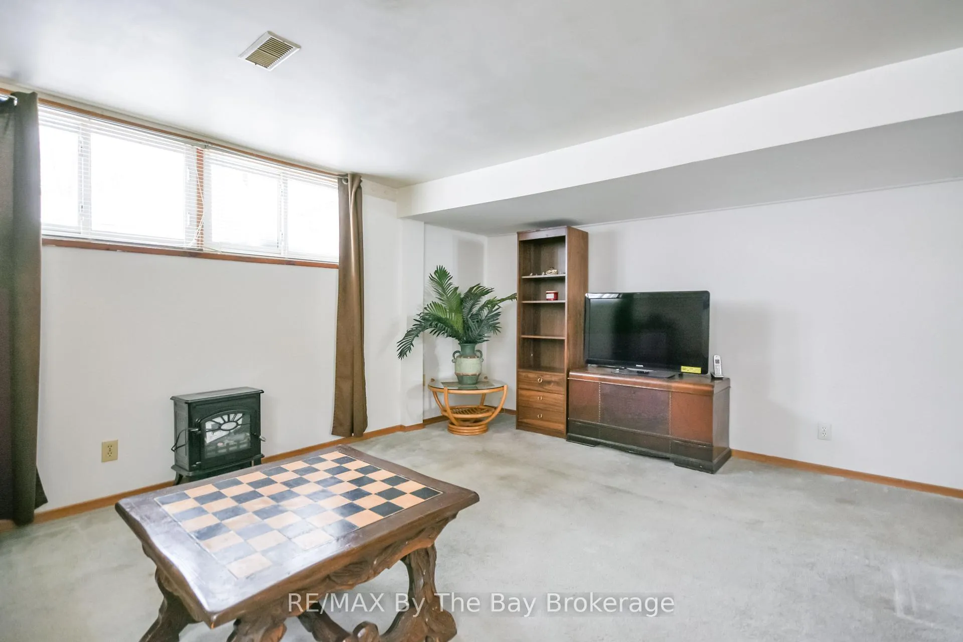 Photo 36 of 464 William Street, Midland — HOMEH