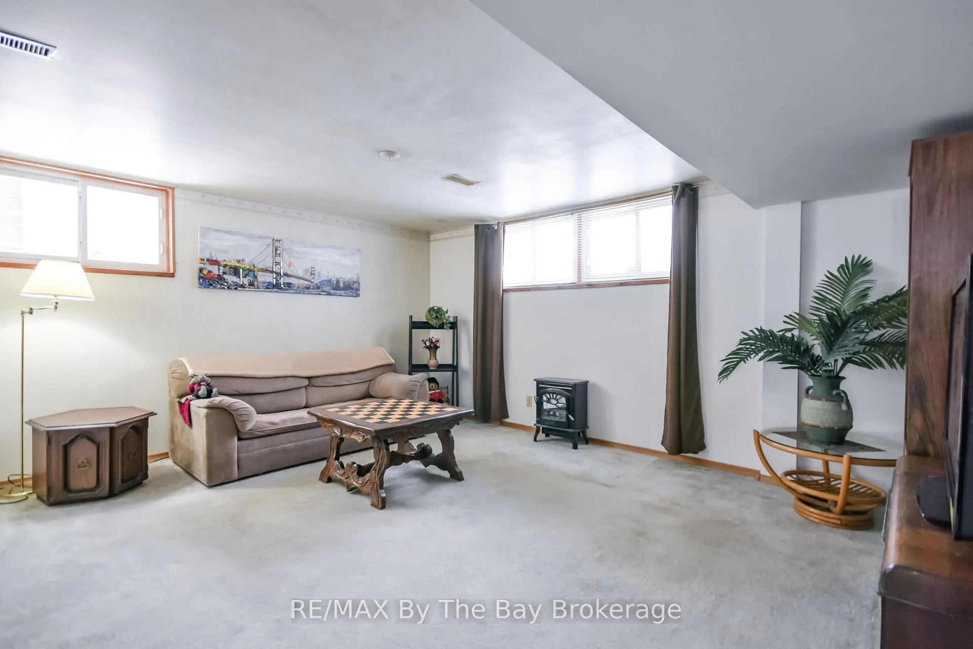 Photo 46 of 464 William Street, Midland — HOMEH
