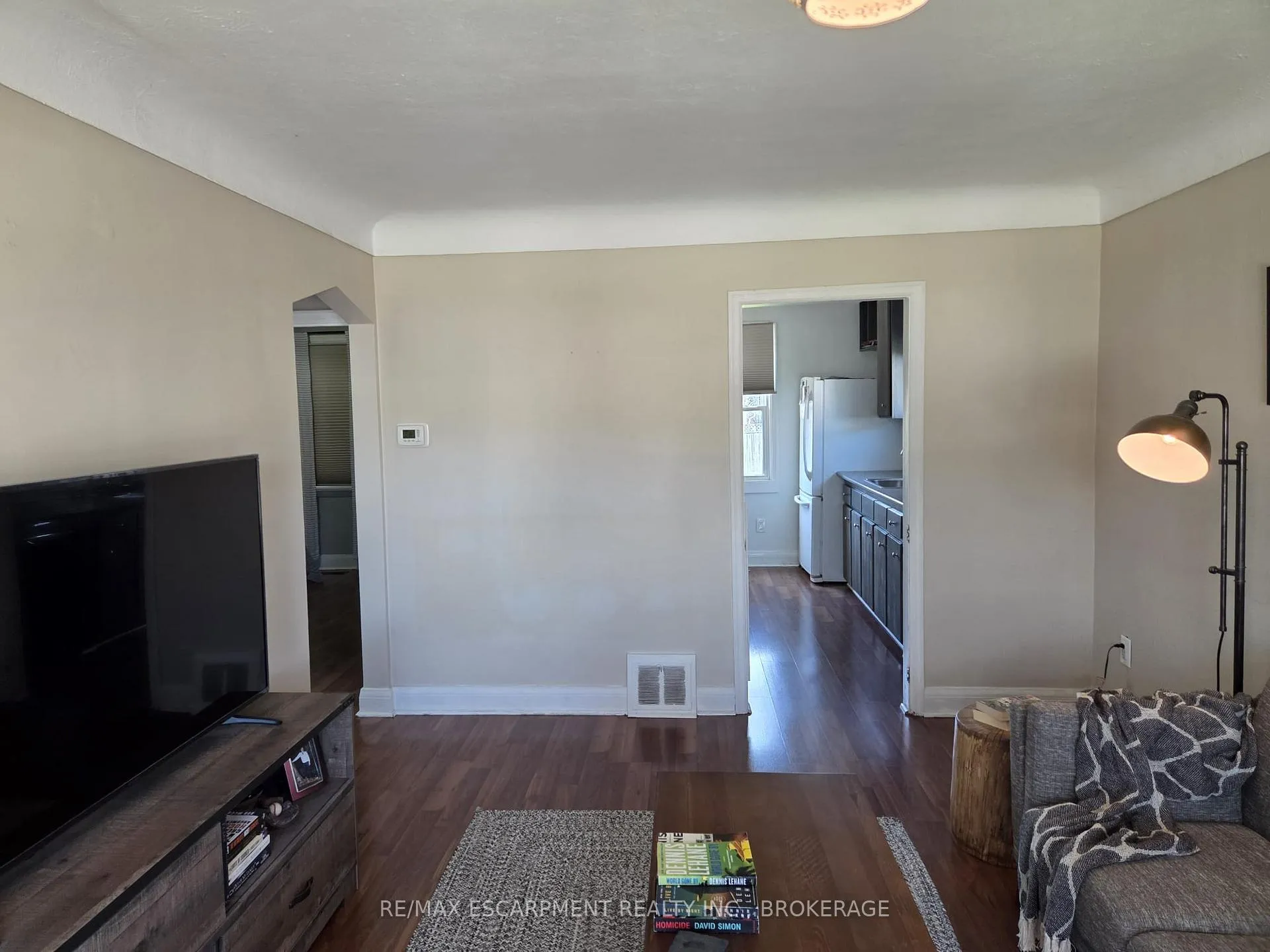 Photo 3 of 122 East 25th Street, Hamilton, Eastmount — HOMEH