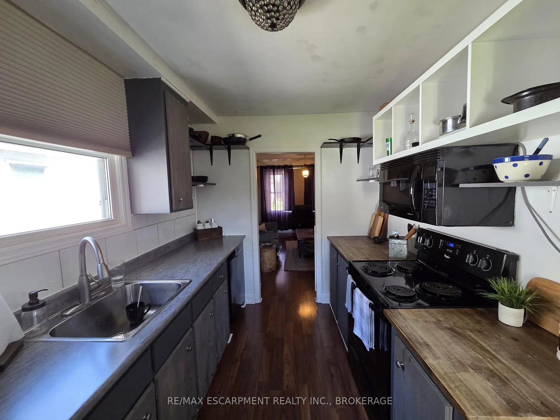 Photo 5 of 122 East 25th Street, Hamilton, Eastmount — HOMEH