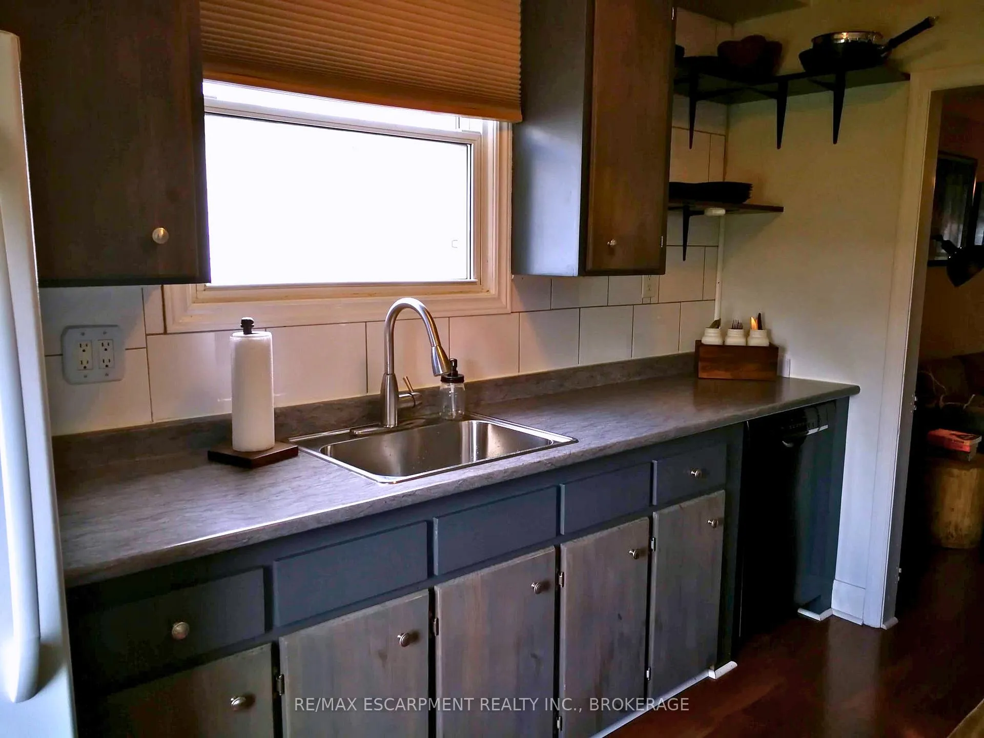 Photo 6 of 122 East 25th Street, Hamilton, Eastmount — HOMEH