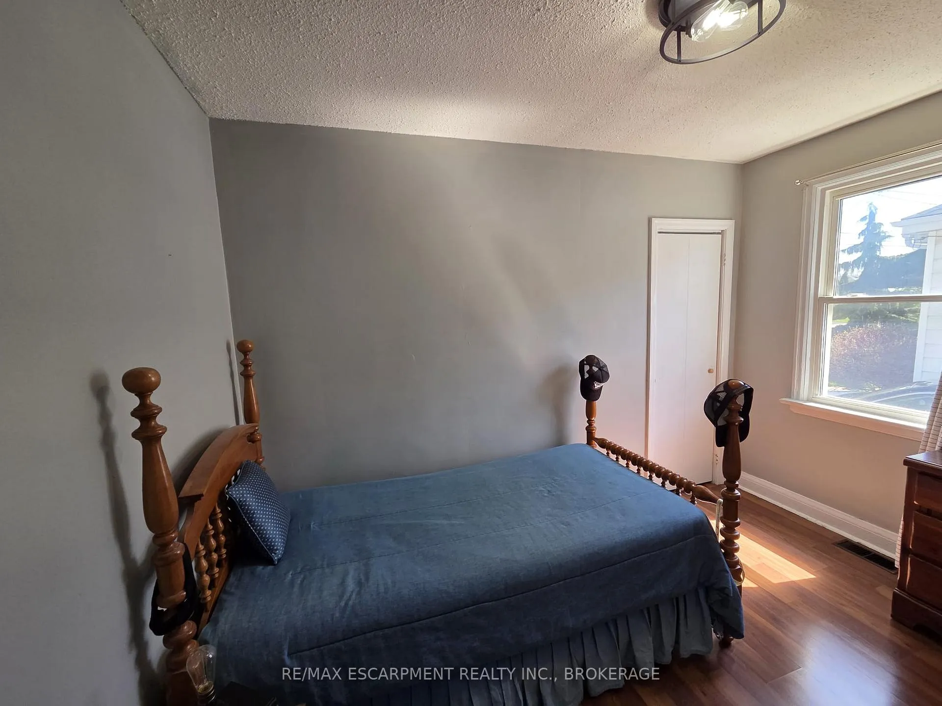 Photo 8 of 122 East 25th Street, Hamilton, Eastmount — HOMEH