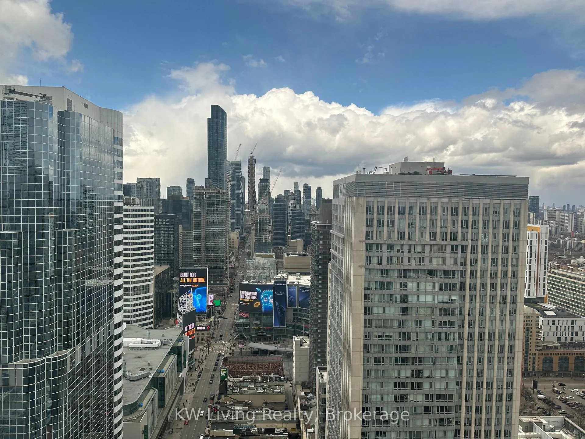 Photo 6 of Unit 3714, 197 Yonge Street, Toronto, Church-Yonge Corridor — HOMEH