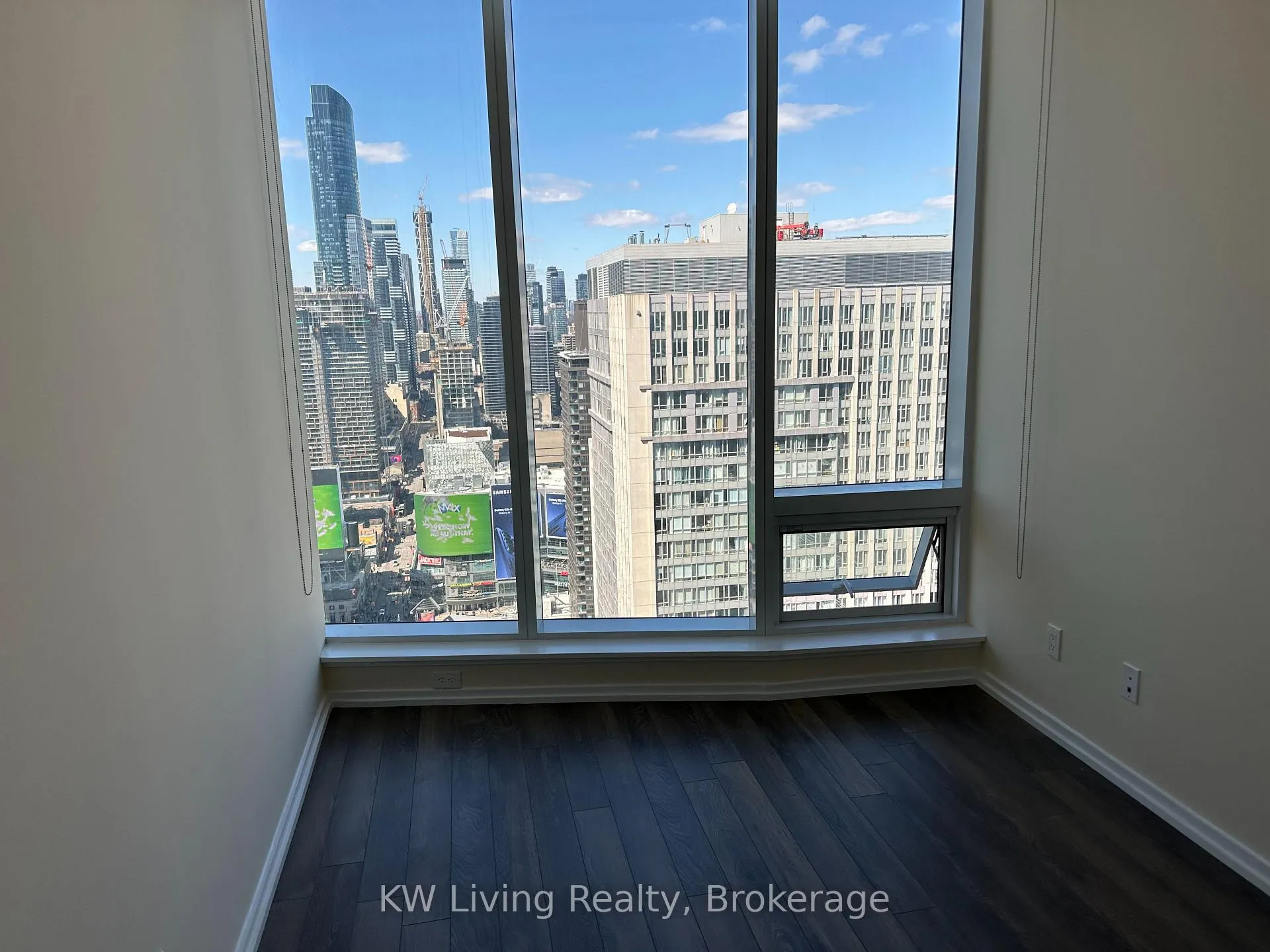 Photo 7 of Unit 3714, 197 Yonge Street, Toronto, Church-Yonge Corridor — HOMEH