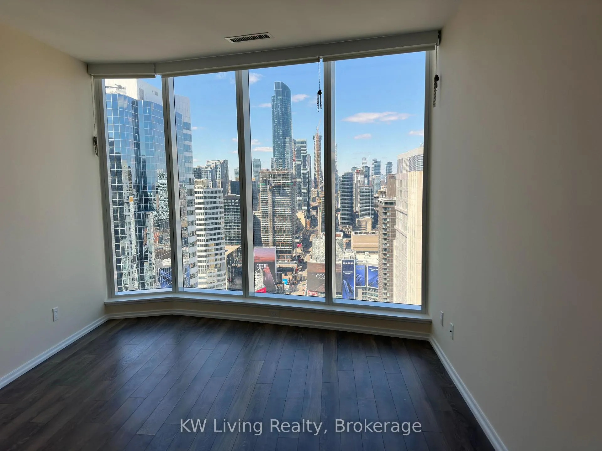 Photo 8 of Unit 3714, 197 Yonge Street, Toronto, Church-Yonge Corridor — HOMEH