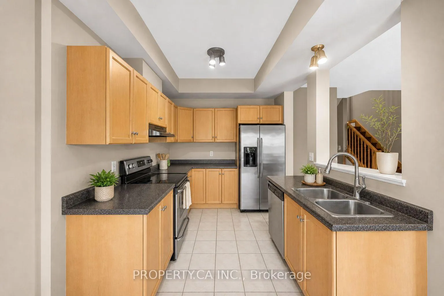 Photo 8 of Unit 8, 60 Cloverleaf Drive, Hamilton, Ancaster — HOMEH
