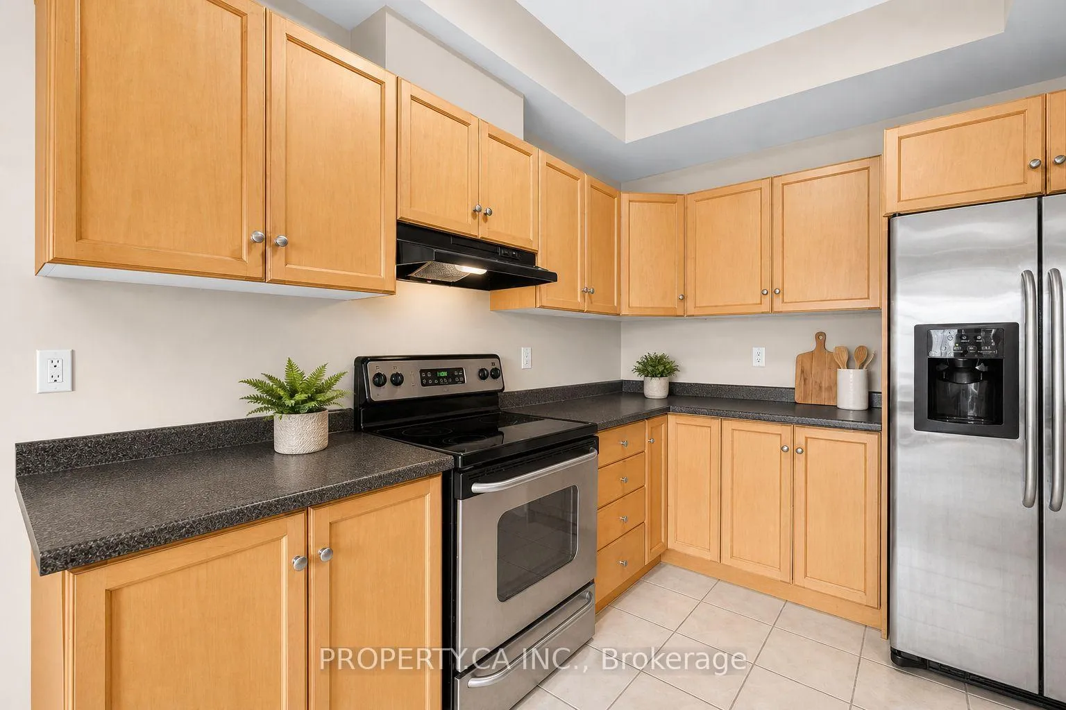 Photo 9 of Unit 8, 60 Cloverleaf Drive, Hamilton, Ancaster — HOMEH
