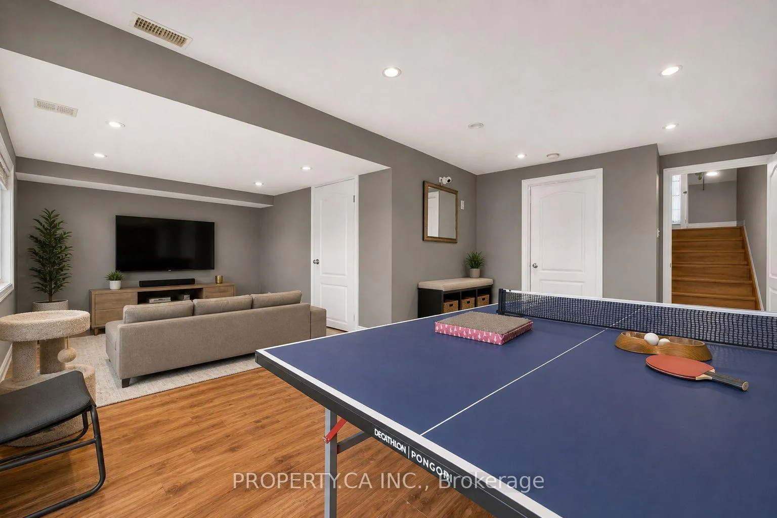 Photo 22 of Unit 8, 60 Cloverleaf Drive, Hamilton, Ancaster — HOMEH
