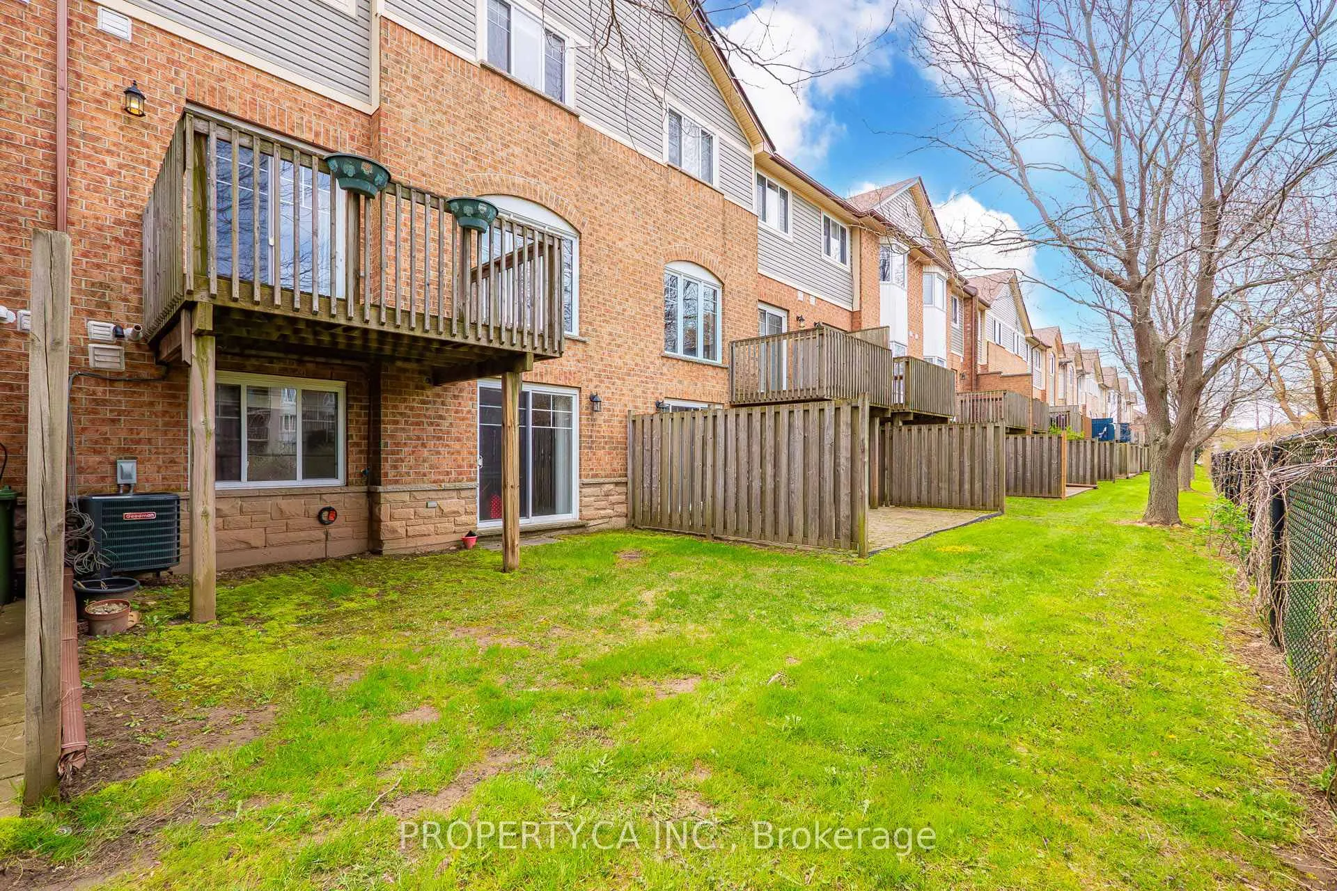Photo 34 of Unit 8, 60 Cloverleaf Drive, Hamilton, Ancaster — HOMEH