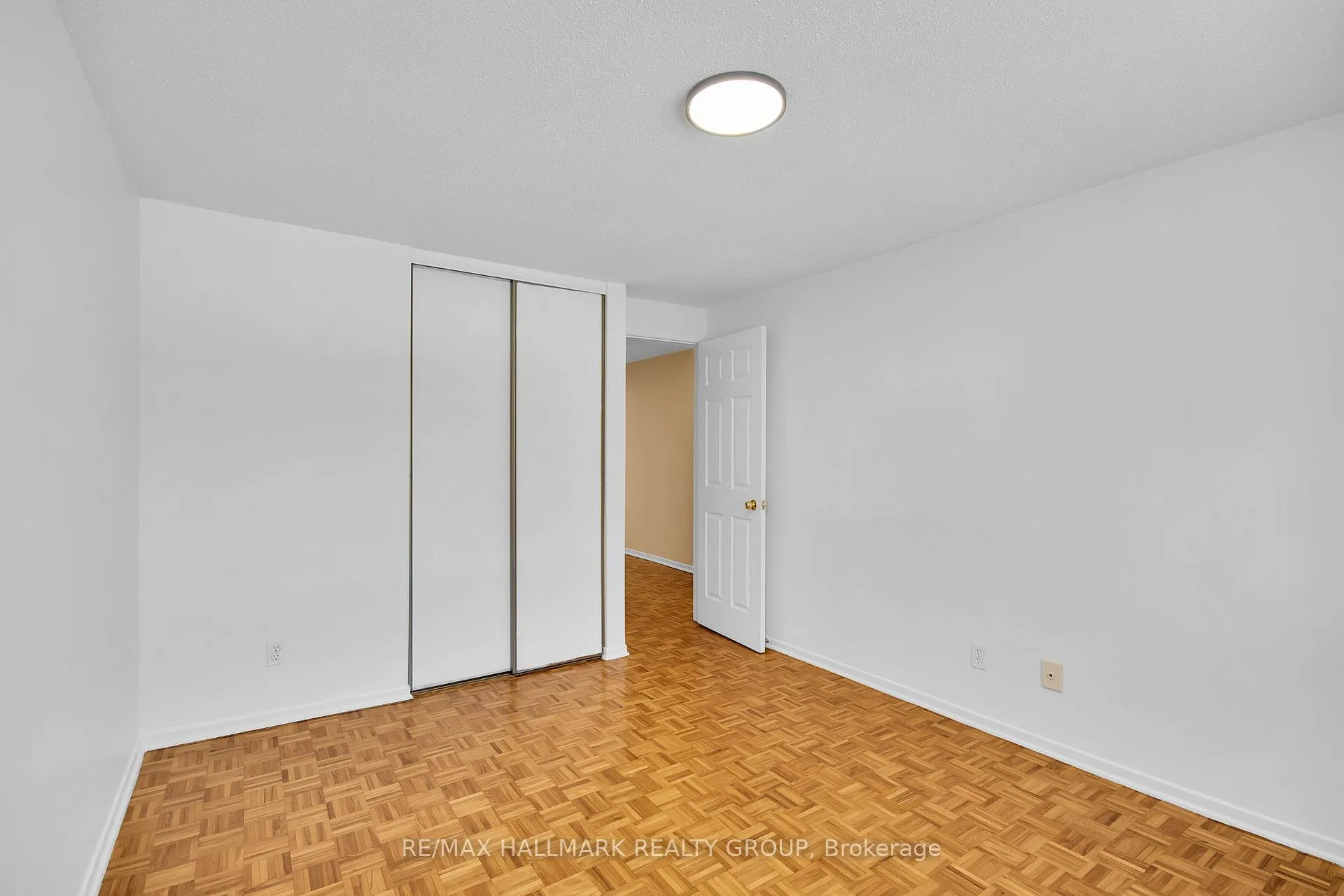 Photo 12 of 338 Stone Quarry Private, Ottawa, Carson Meadows — HOMEH